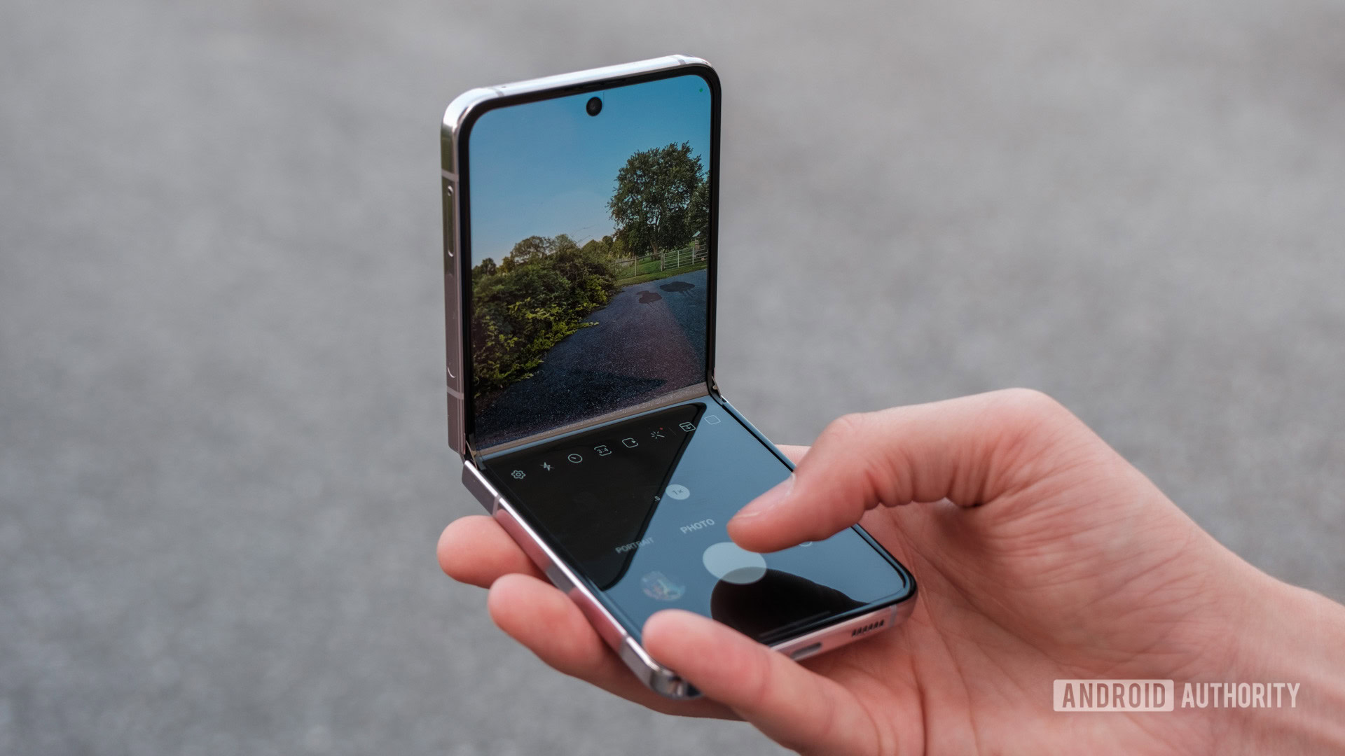 Samsung Galaxy Z Flip5 and Galaxy Z Fold5 Review: They Don't Shine Quite as  Bright