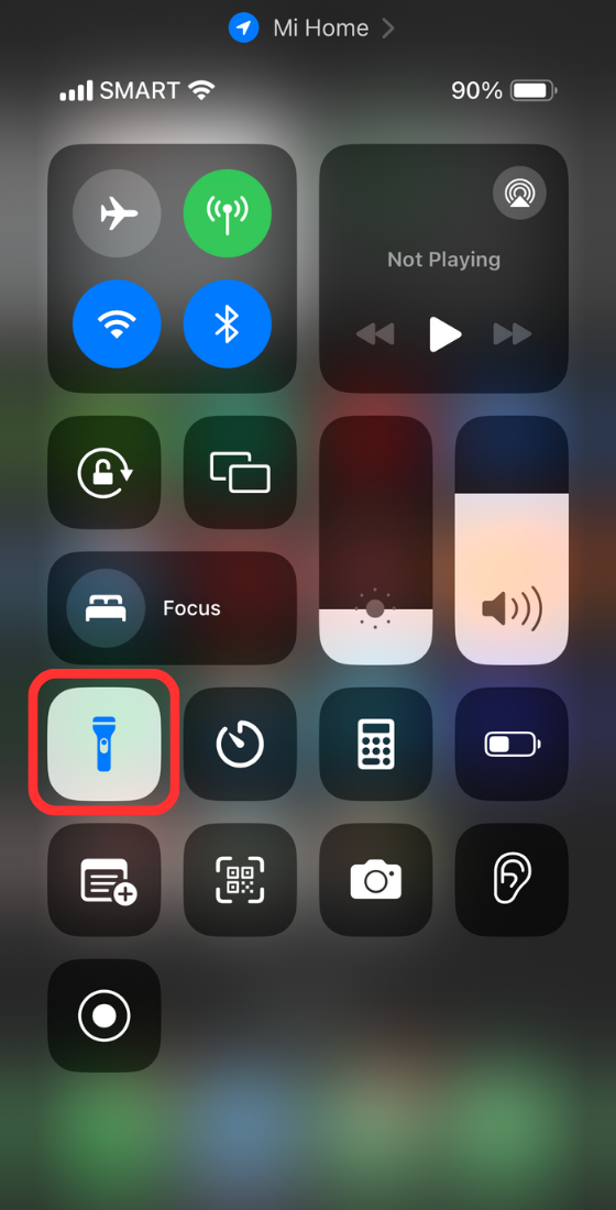 Blue flashlight icon