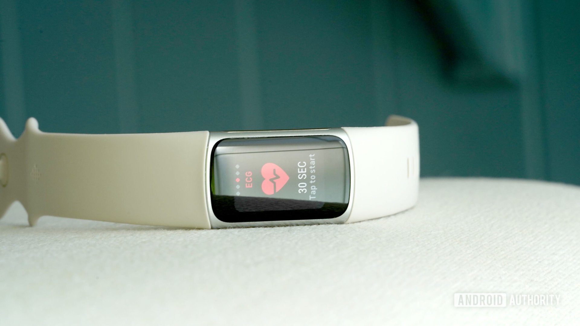 Apple Watch vs Fitbit: How accurate are they as sleep trackers?