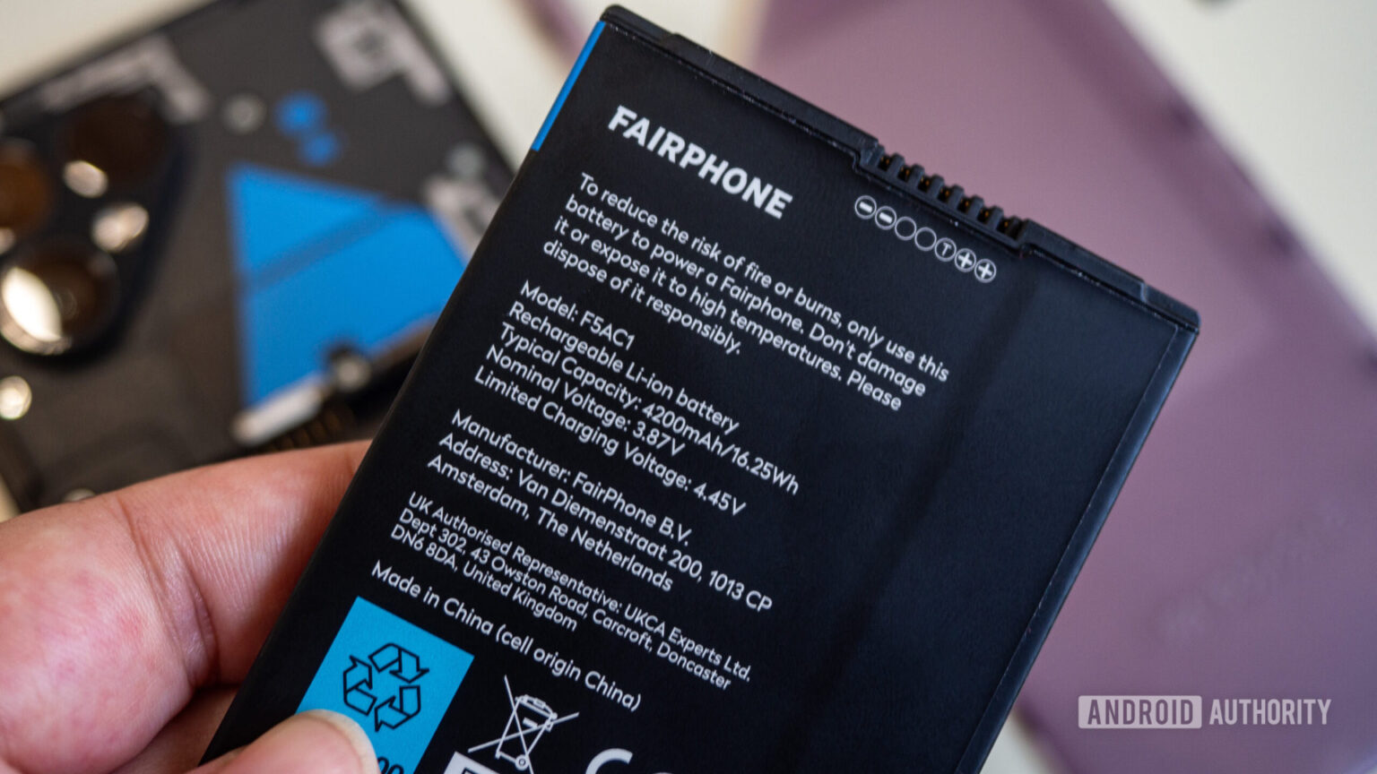 Here's how to replace your smartphone's battery - Android Authority