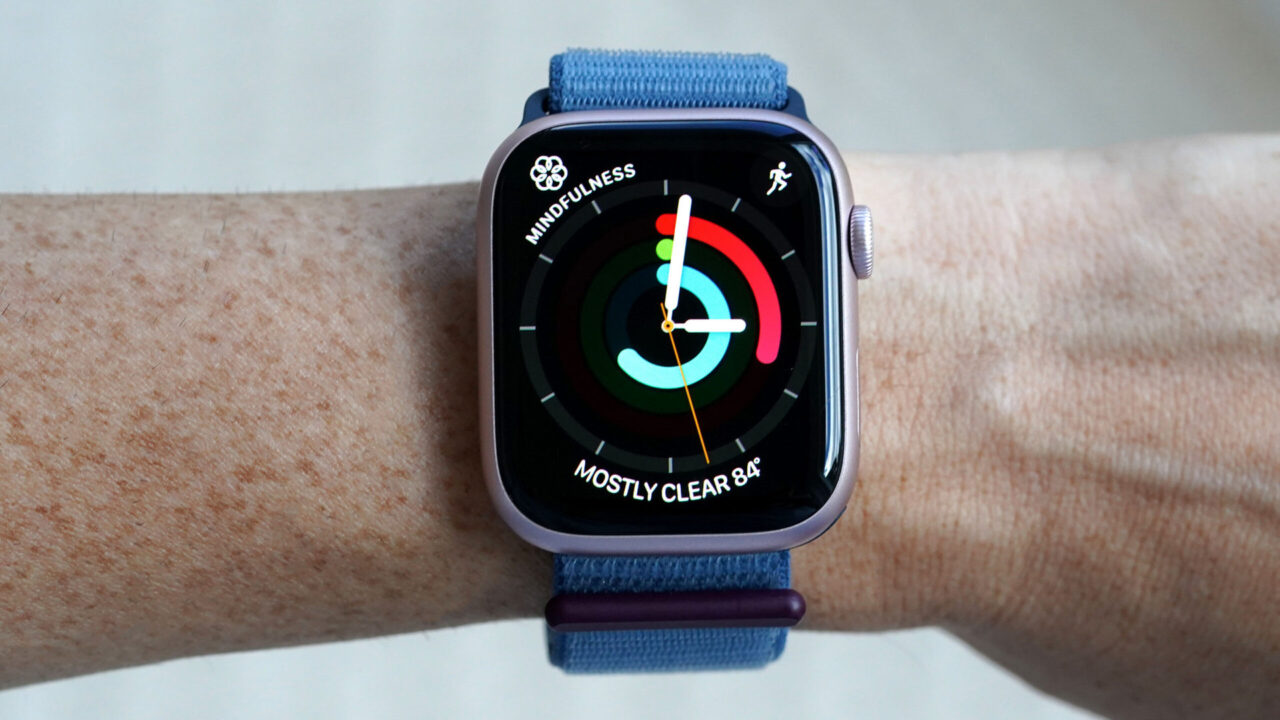 Apple Watch Series 9 Vs Watch SE 2: Which Should You Buy?