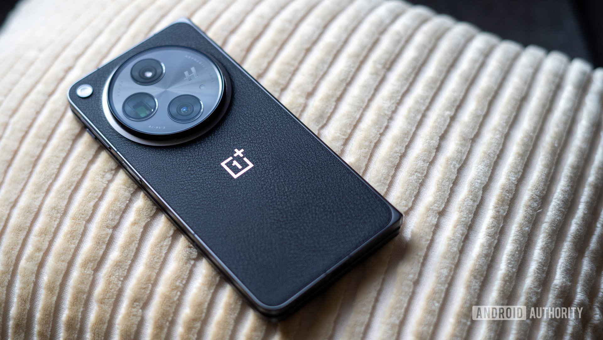 OnePlus Open Review : Why shouldn't you buy it?