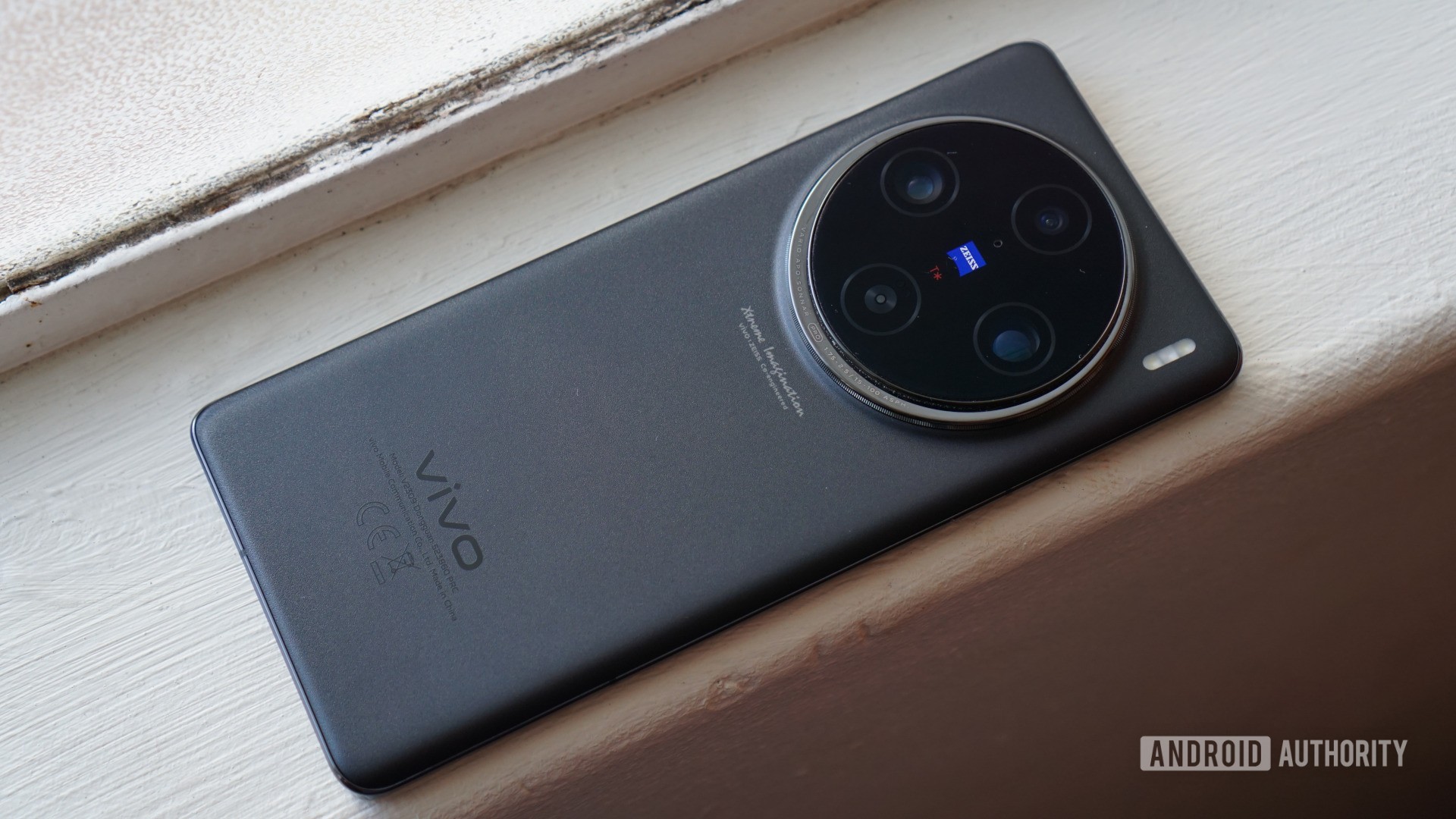 Vivo X100 Pro First Impression: A Premium Smartphone With Stunning Camera  Performance - Tech