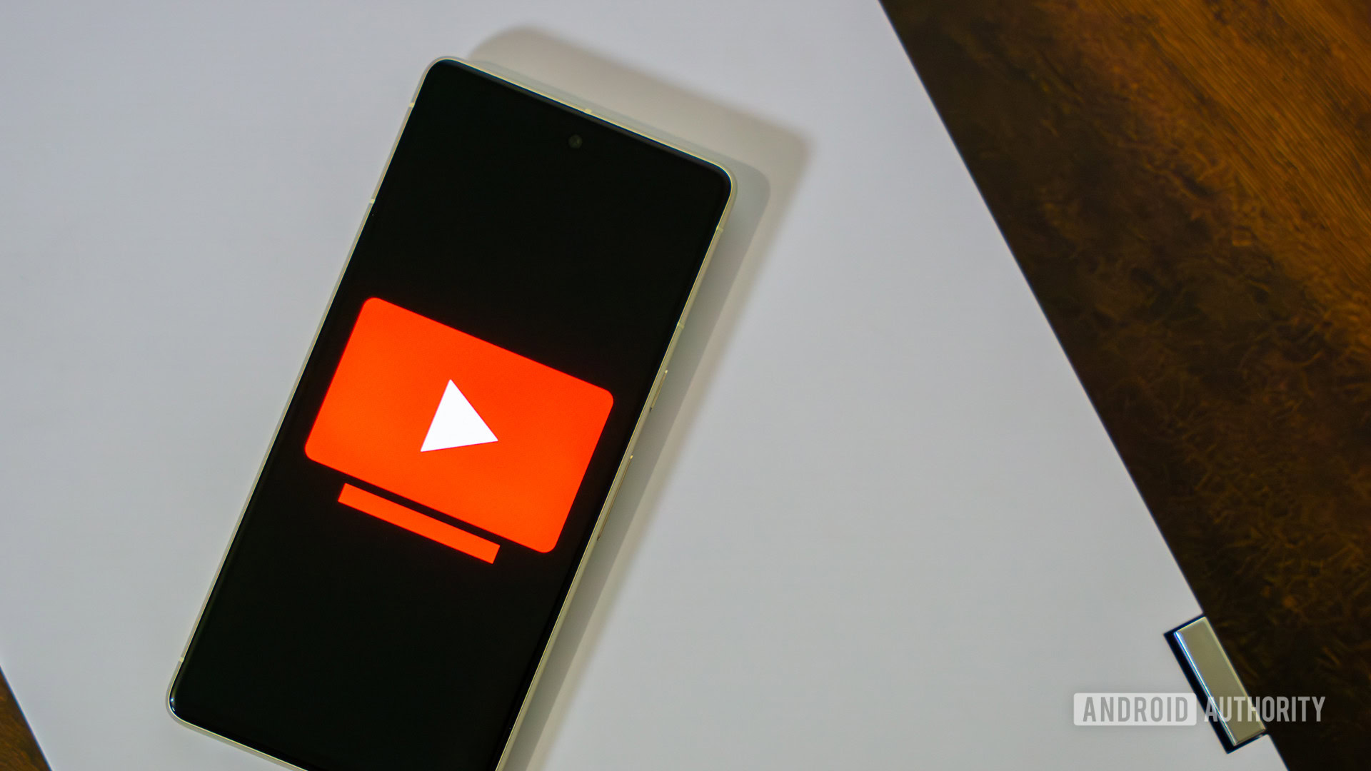 With YouTube TV you can now listen even when you have your phone locked