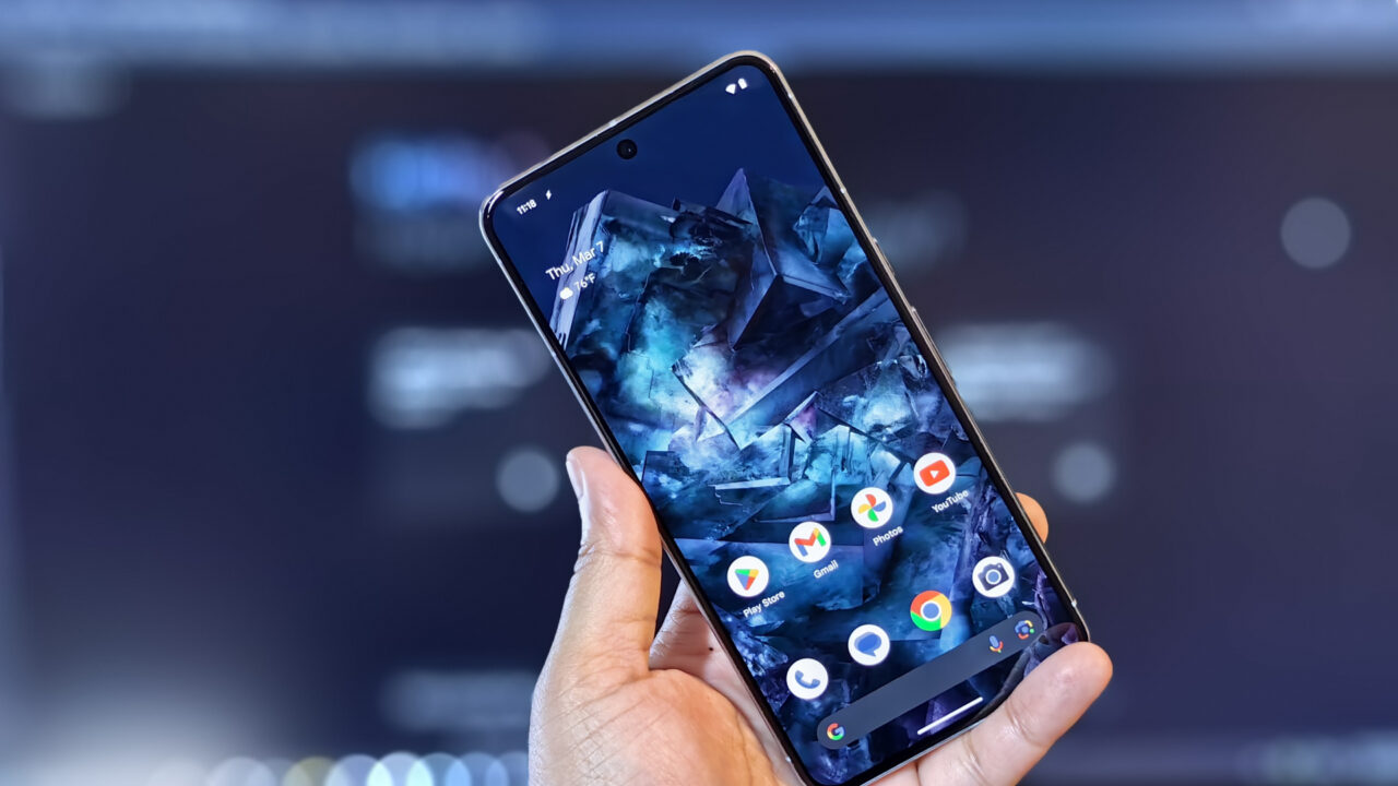 What Is Google's Super Actua Display In The Pixel 8 Pro? Is It A Gimmick?