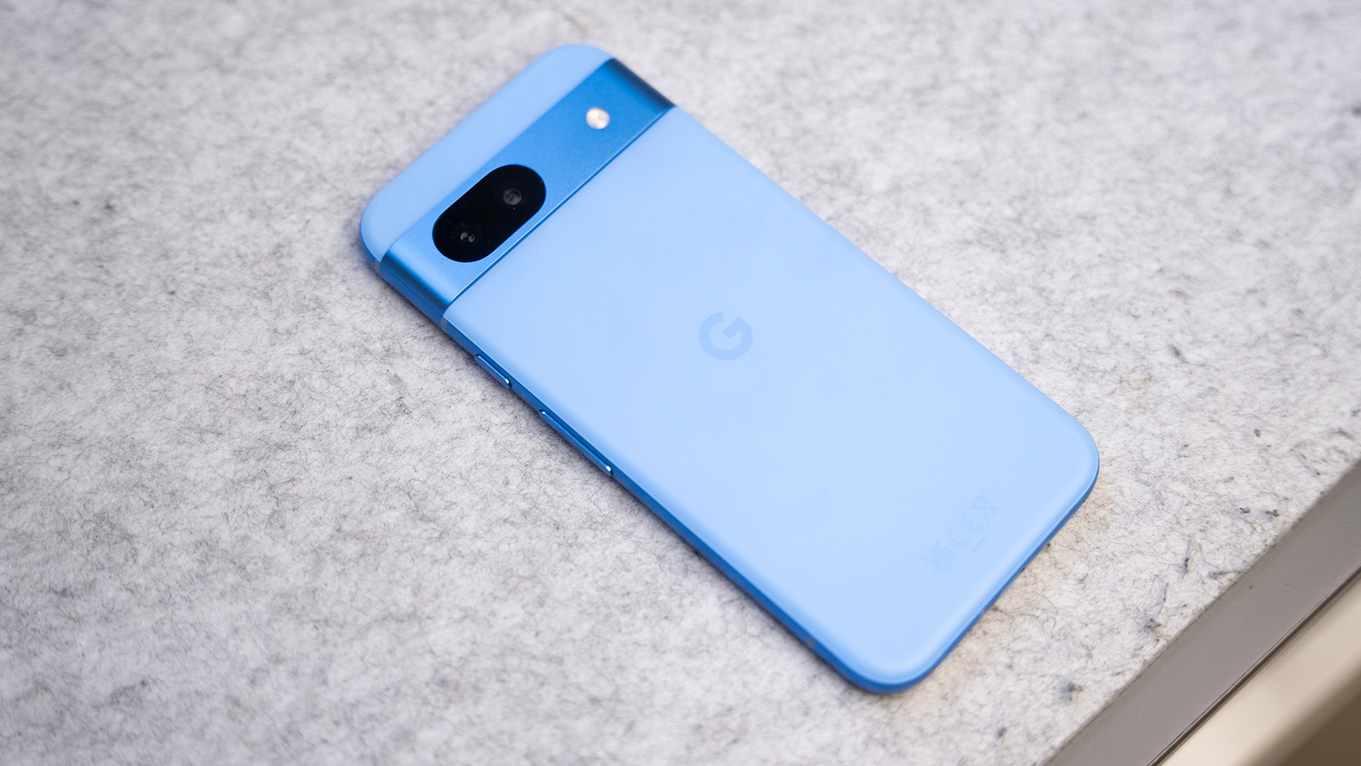 Google Pixel 8A bay blue 3