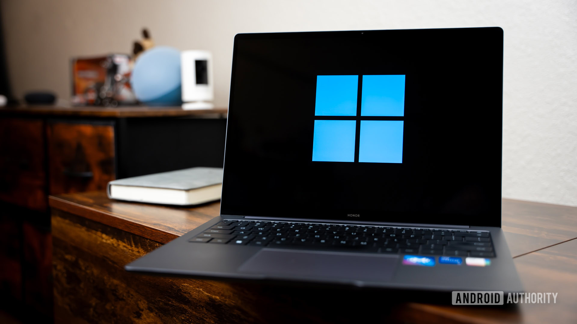 Windows logo on laptop stock photo (22)