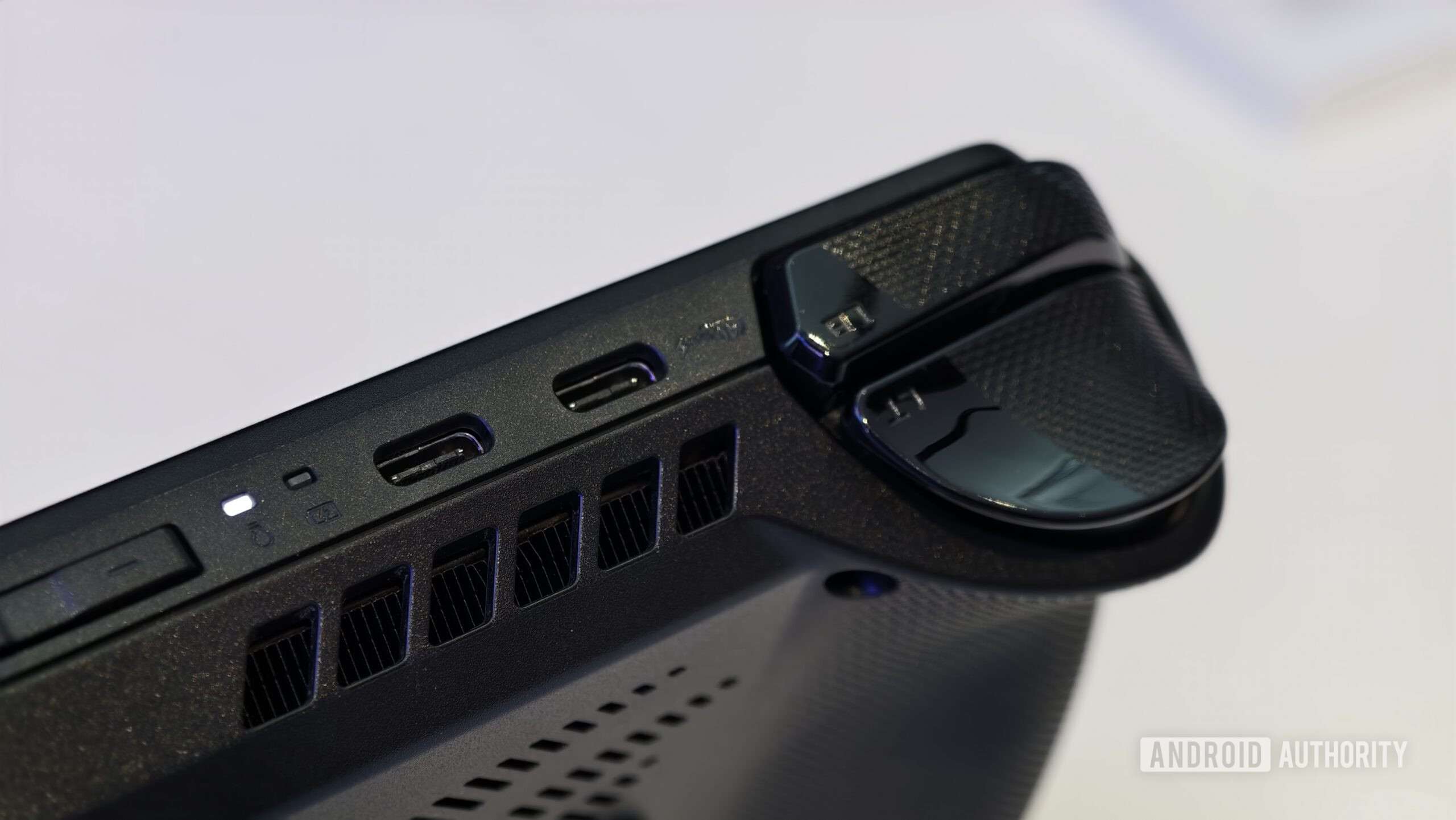 ASUS ROG Ally X USB ports