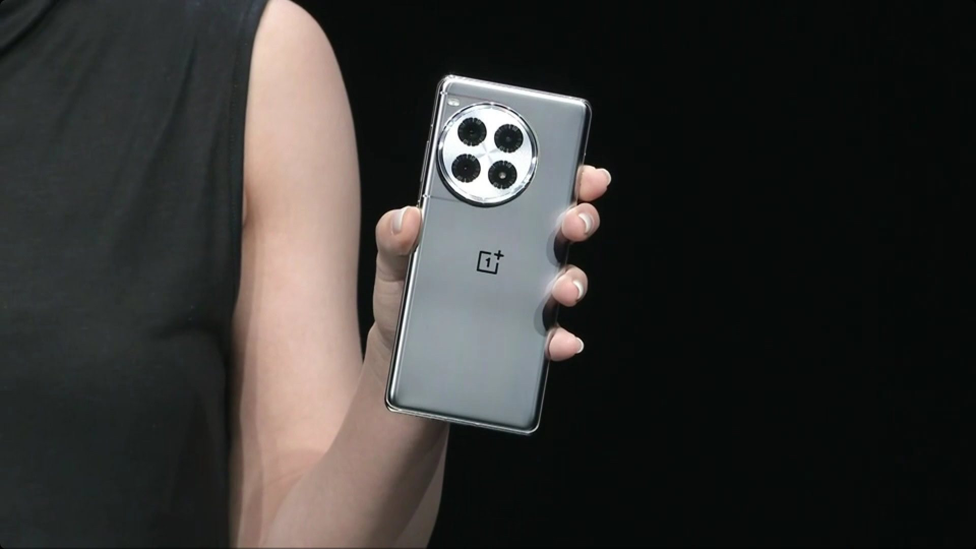 OnePlus Ace 3 Pro image stream