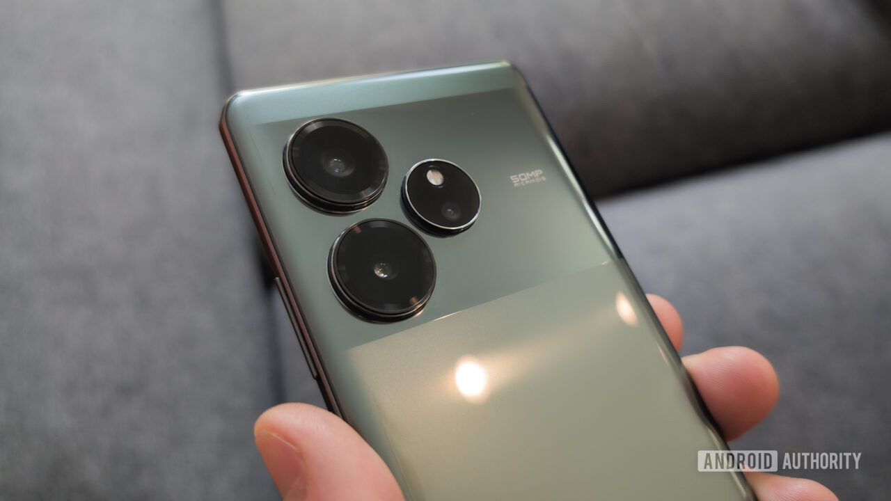 Realme GT 6 Razor Green Camera Module On Back