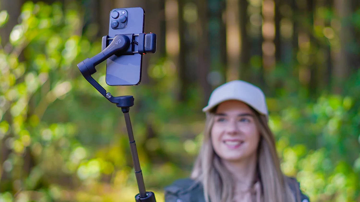 Hohem iSteady V3 — A Must-Have for Solo Content Creators