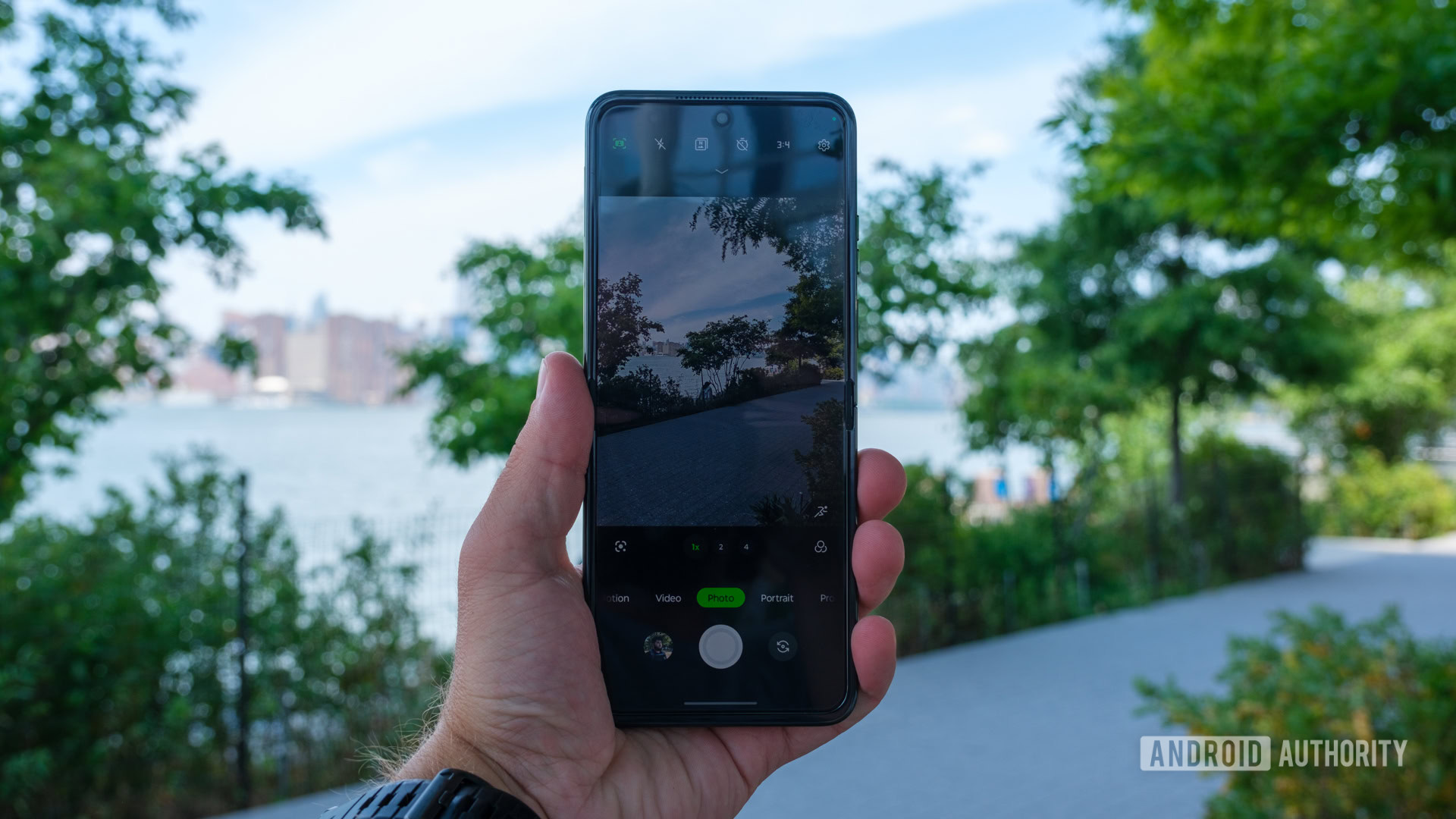 Google is bringing Ultra HDR capture support to more third-party apps