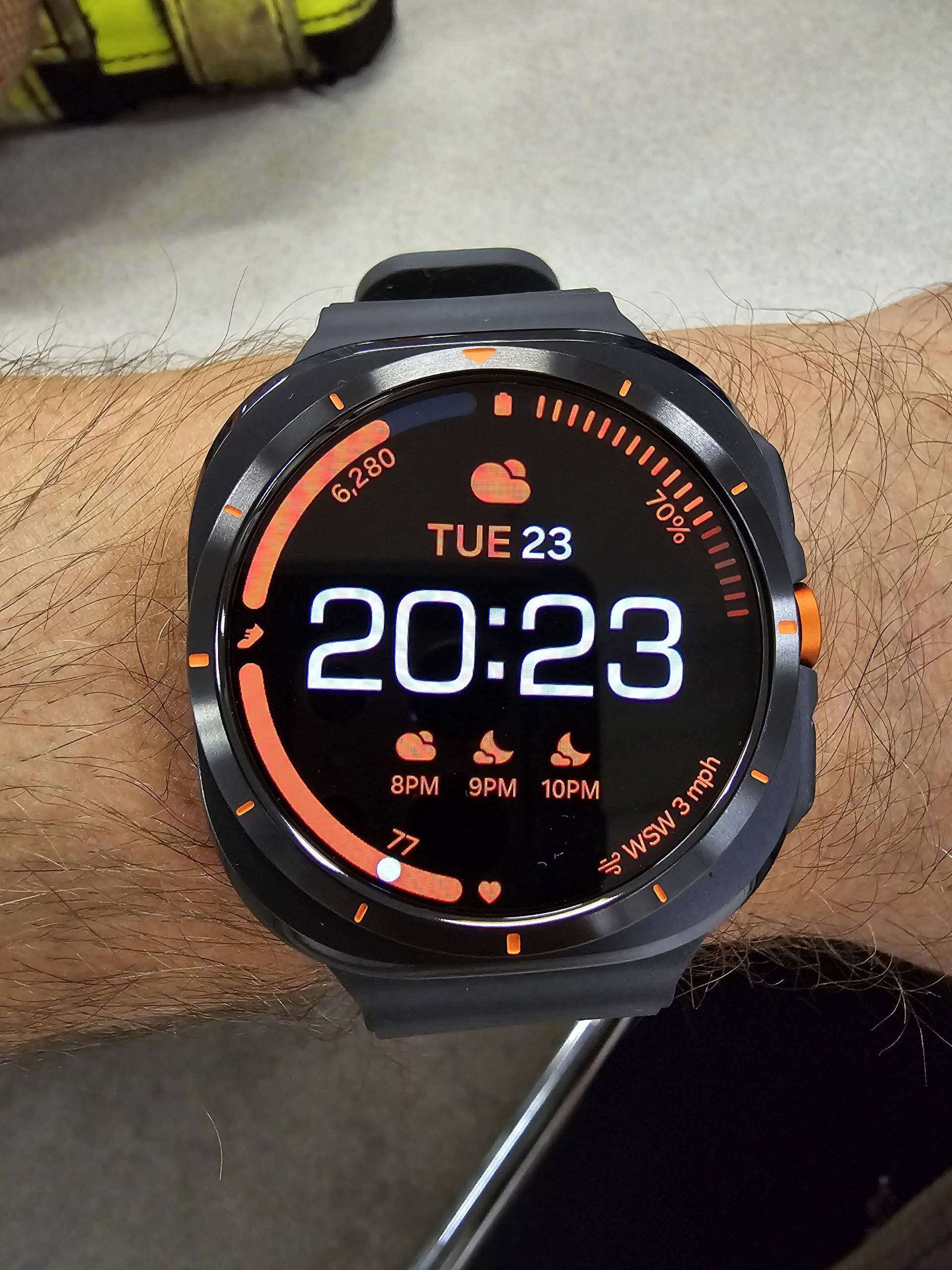 Photo of the Galaxy Watch Ultra with a misaligned bezel.