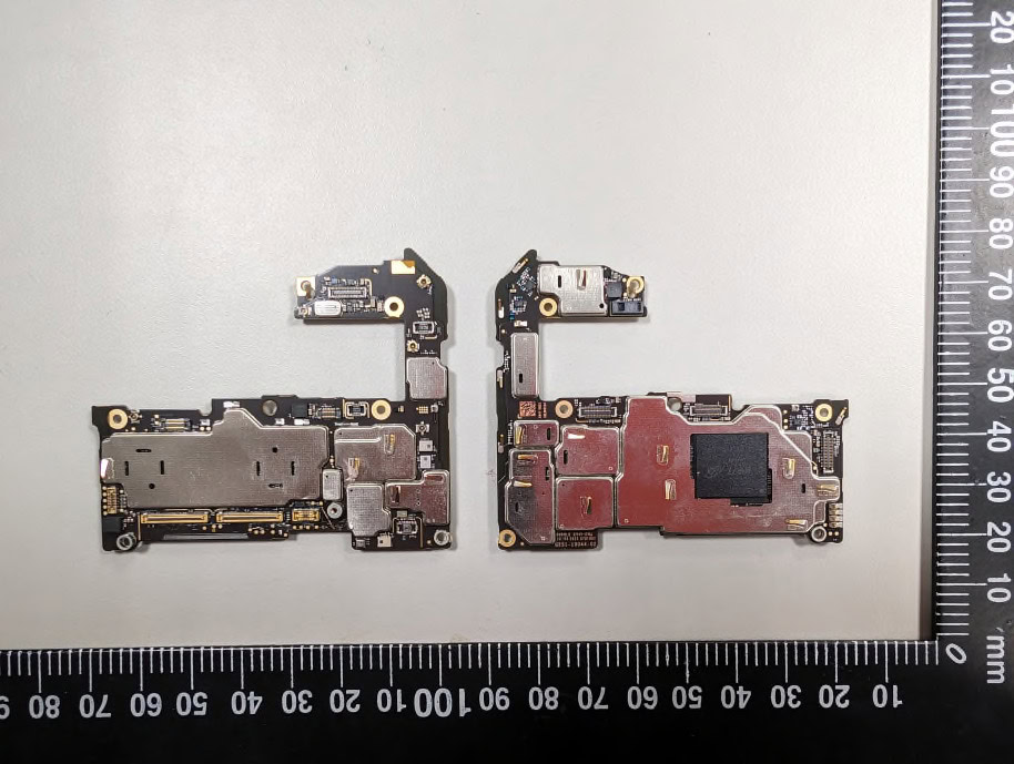 Giant Pixel 9 leak gives us our first real-world look at the Fold