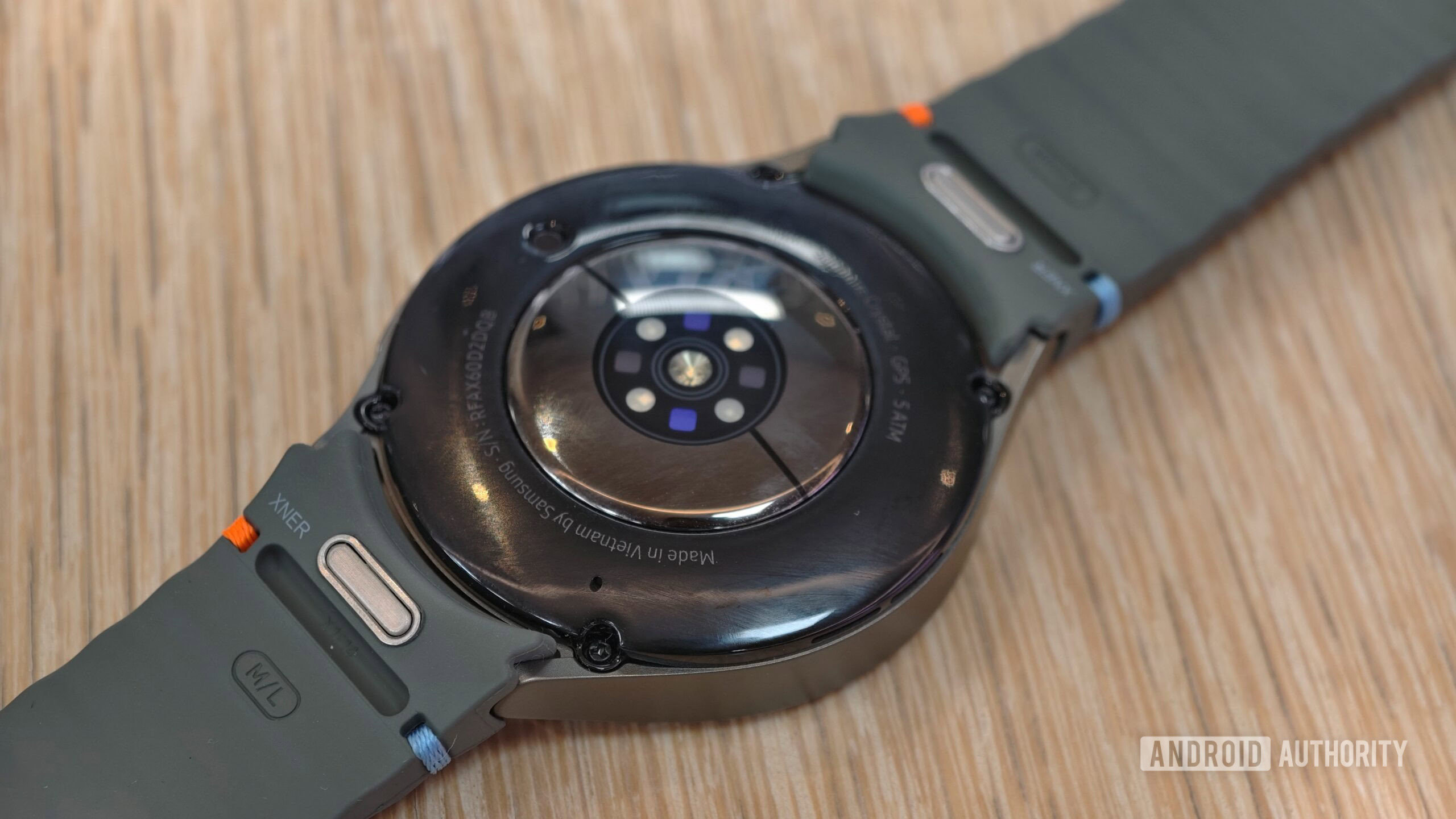 Samsung Galaxy Watch 7 heart rate sensor edited