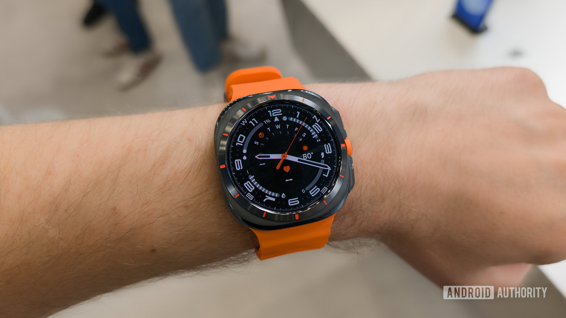 Galaxy Watch Extremely can have a paint peeling downside