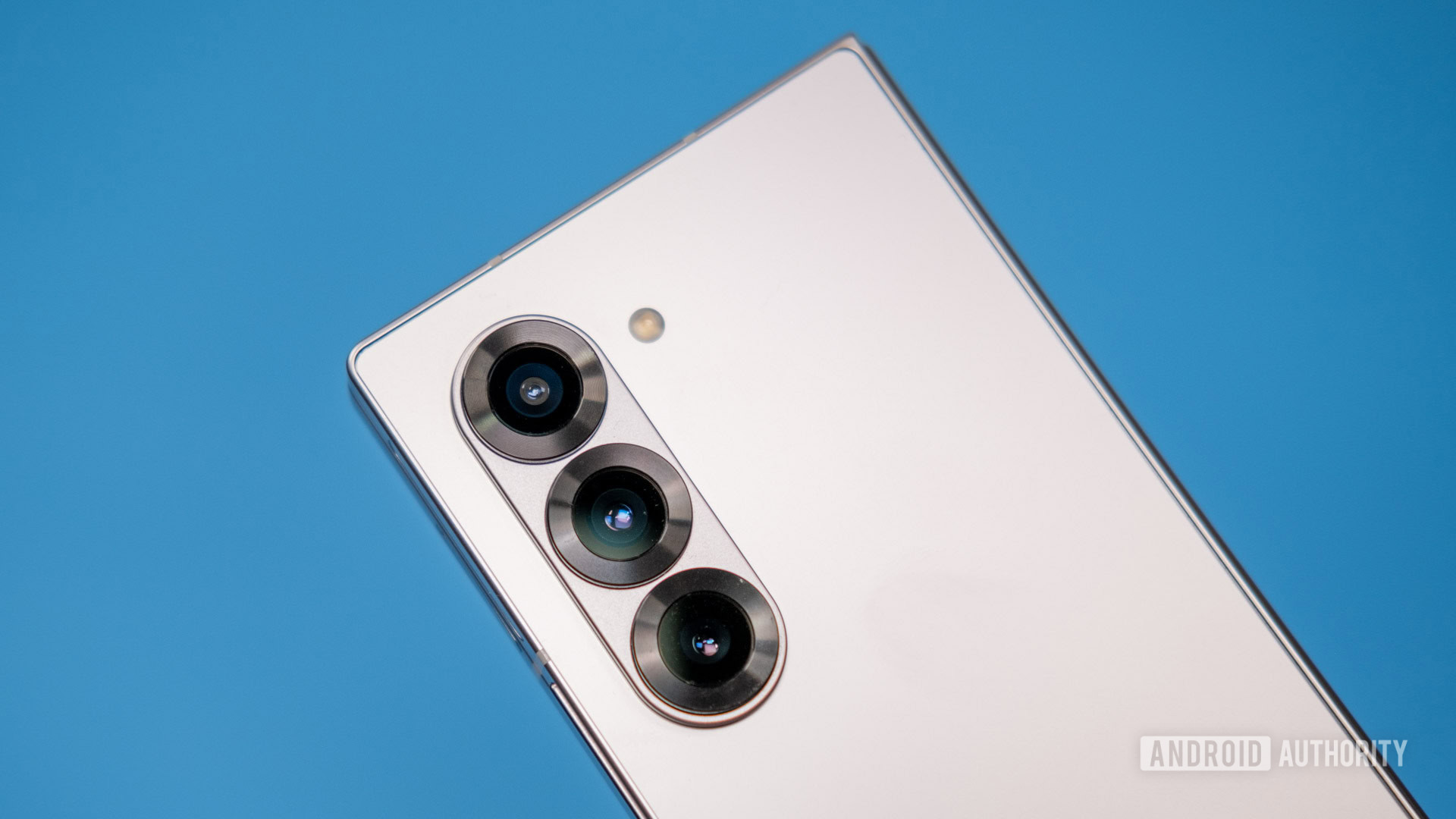 Samsung Galaxy Z Fold 6 camera