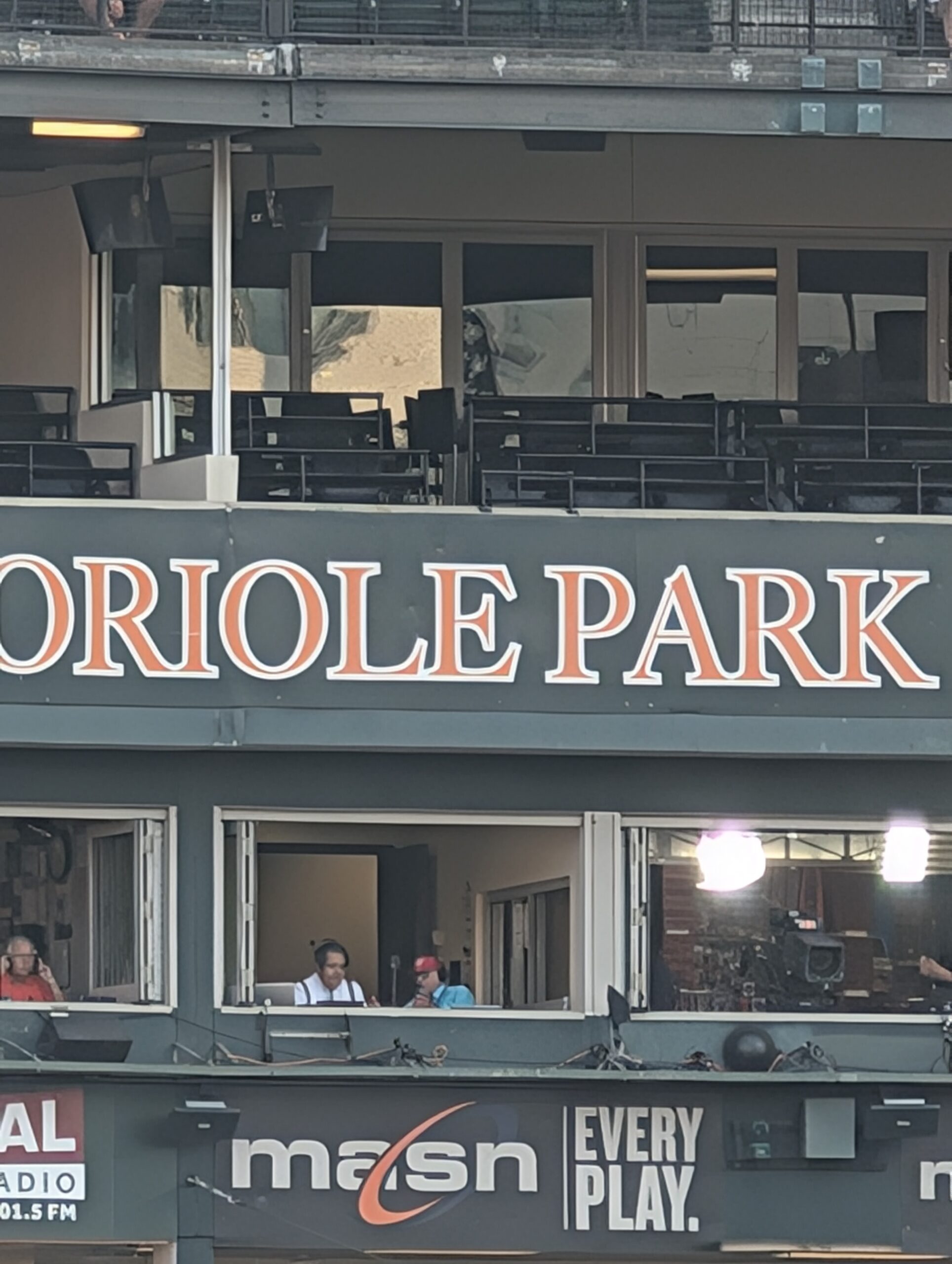 Google Pixel 9 Pro XL camden yards 30x zoom