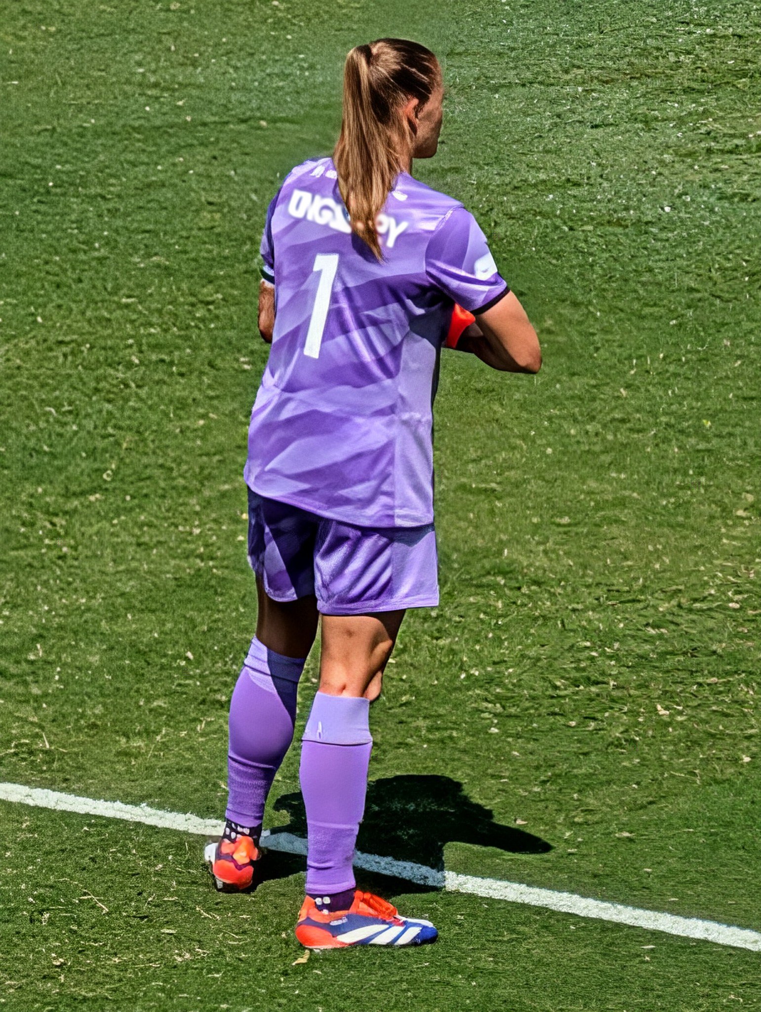 Google Pixel 9 Pro XL goalkeeper zoom enhance