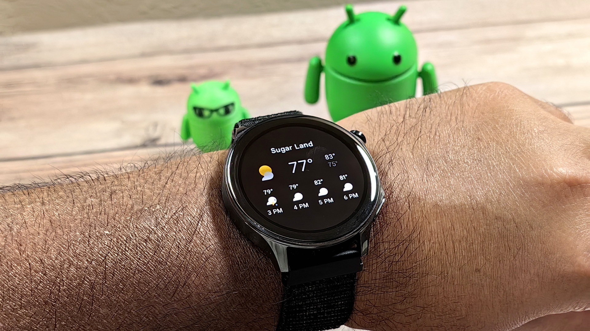 Google Weather forecast tile on a OnePlus Watch 2