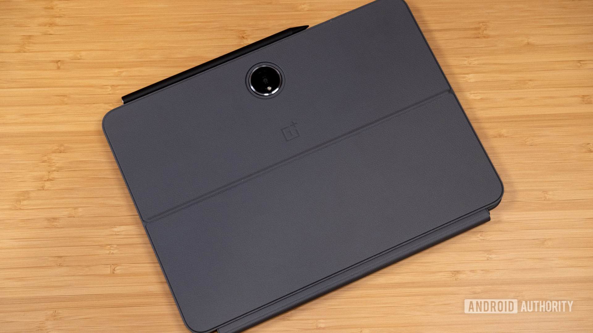 OnePlus Pad 2 case closed