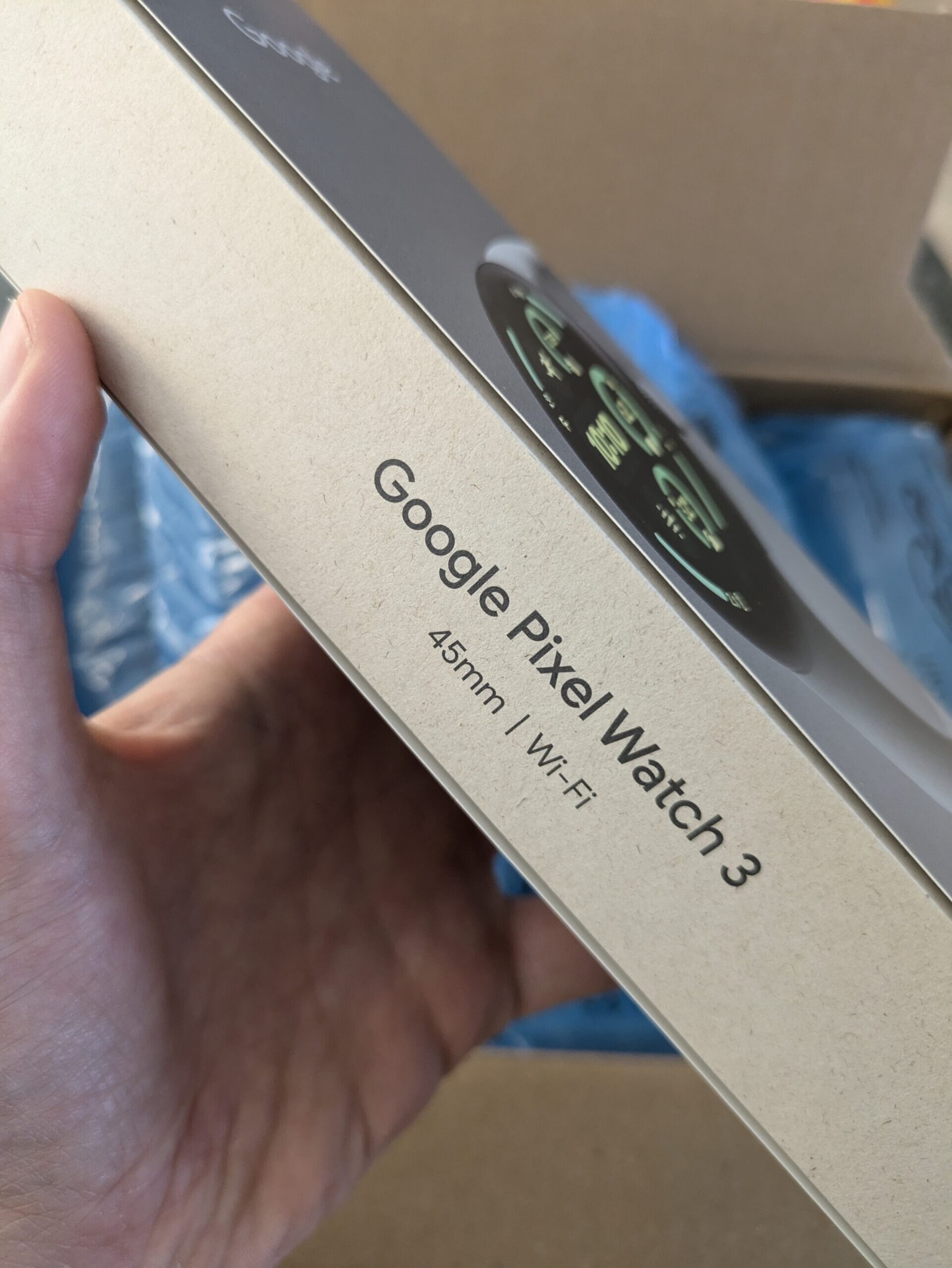 Pixel Watch 3 is arriving early for some buyers, here are fresh unboxing pics