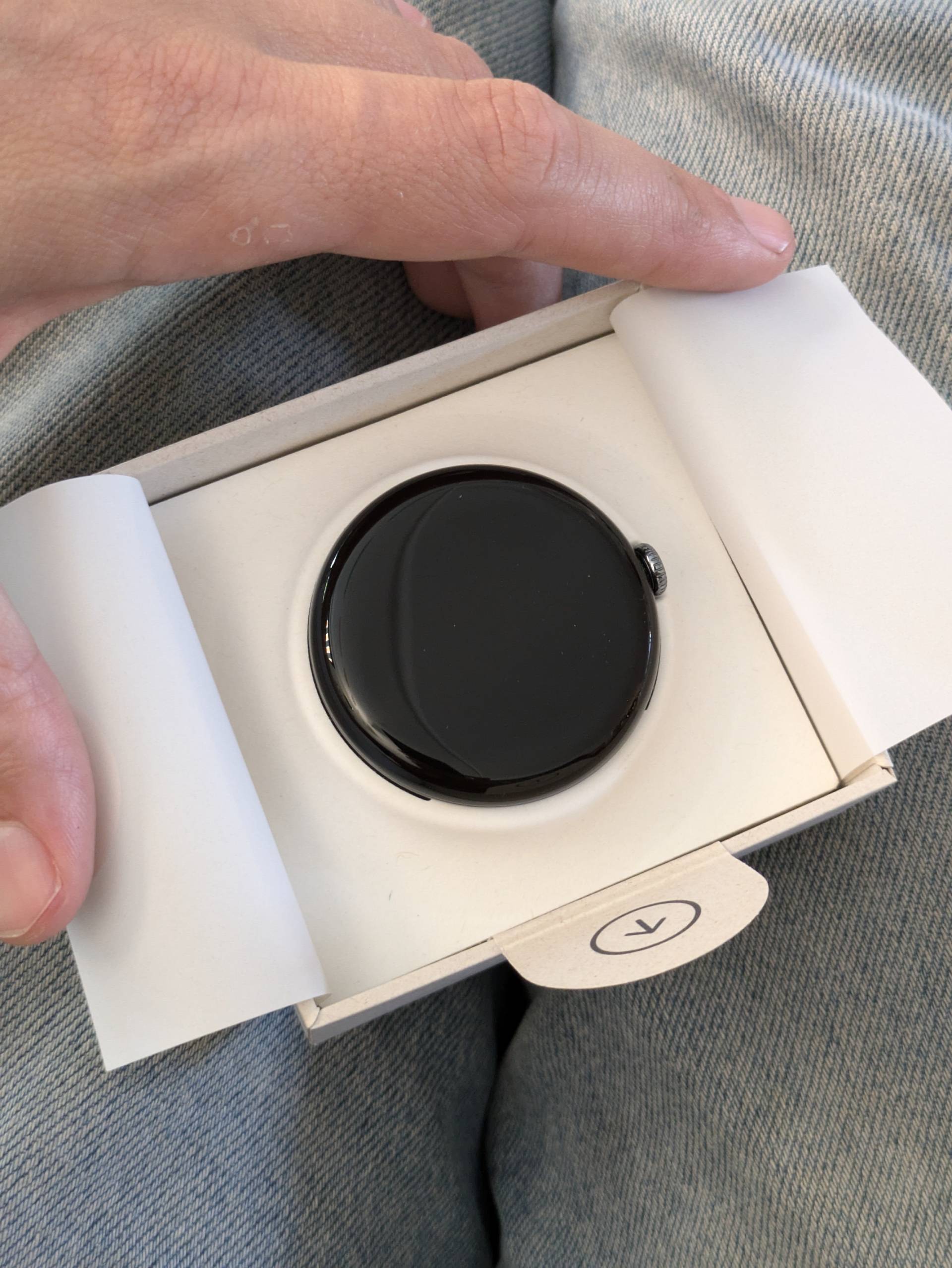 Pixel Watch 3 is arriving early for some buyers, here are fresh unboxing pics