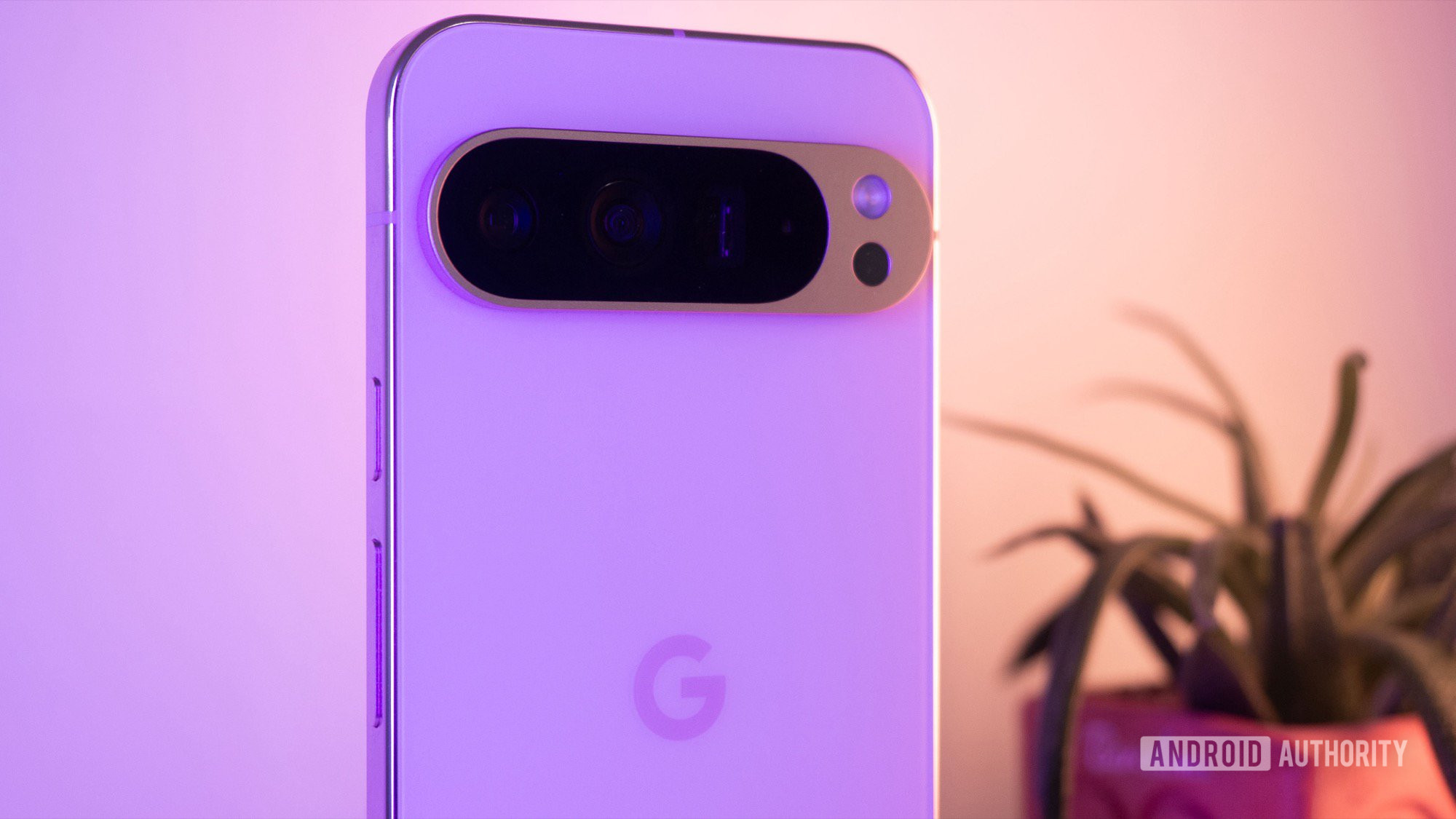 google pixel 9 pro xl pink purple light 1