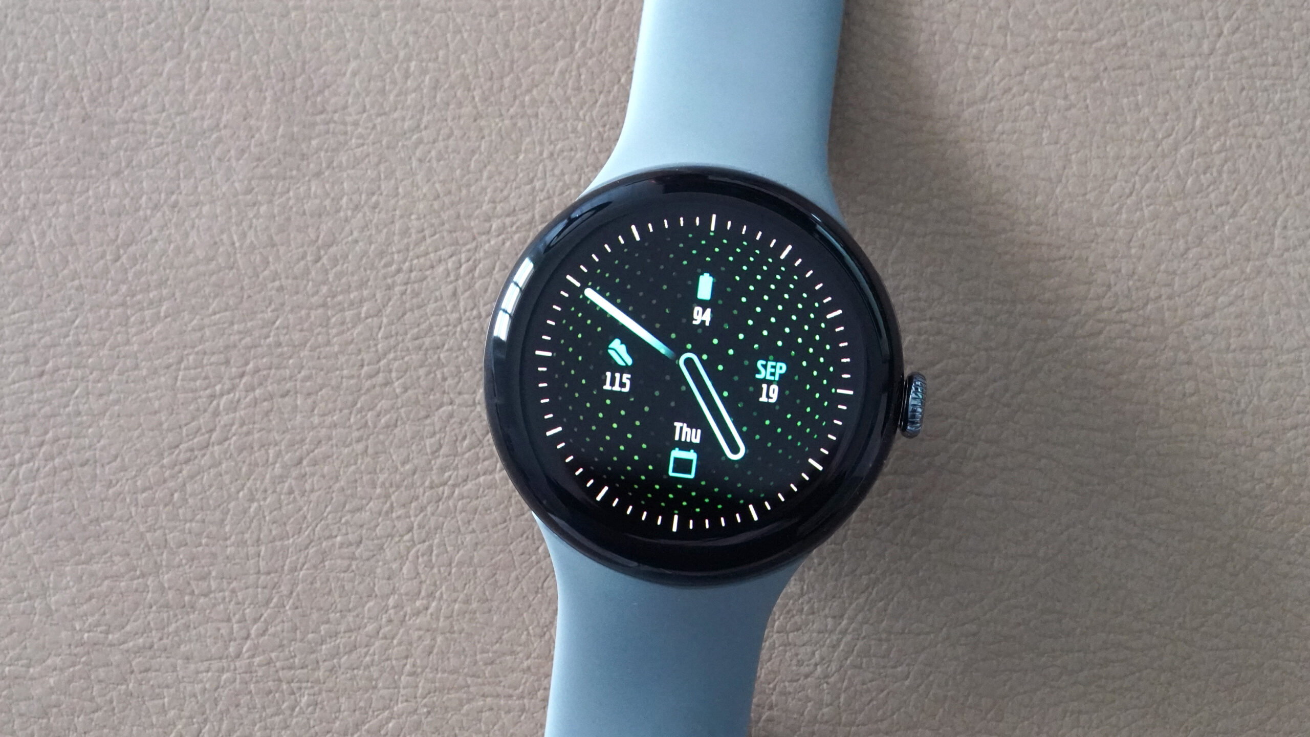 Мои 7 любимых циферблатов для Google Pixel Watch 3