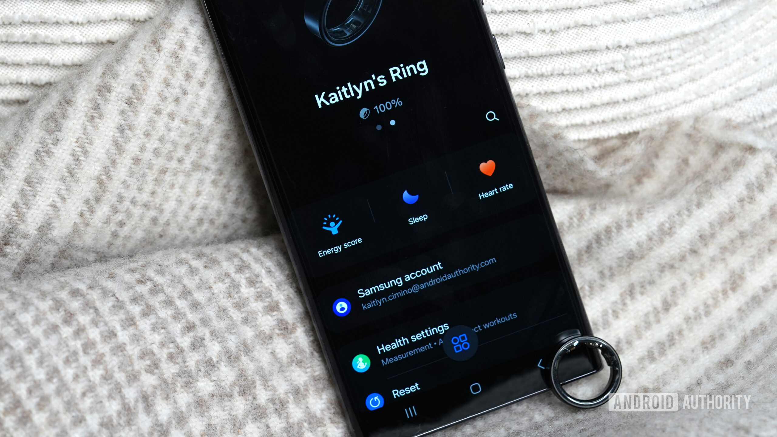 Samsung Galaxy Ring based on a Galaxy phone open on the ring's companion app.