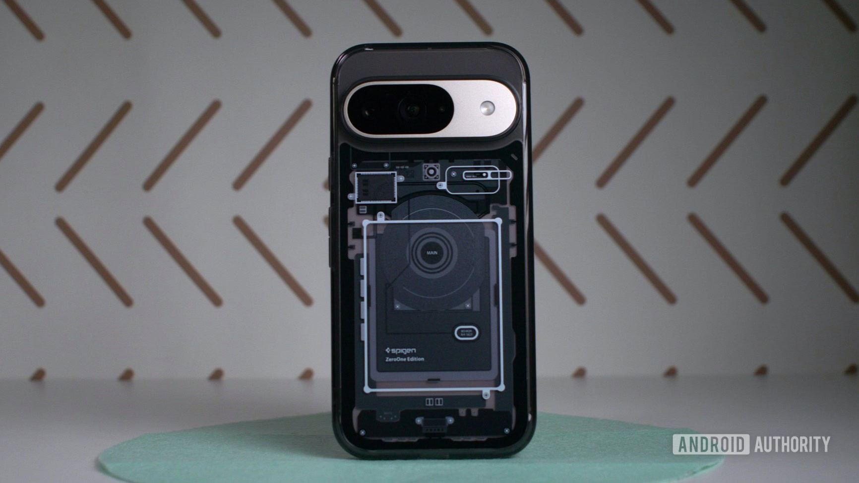 Spigen Ultra Hybrid Zero One Pixel 9 back