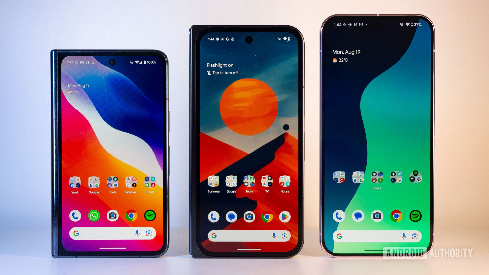 9 pro fold vs fold vs 9 pro xl front display