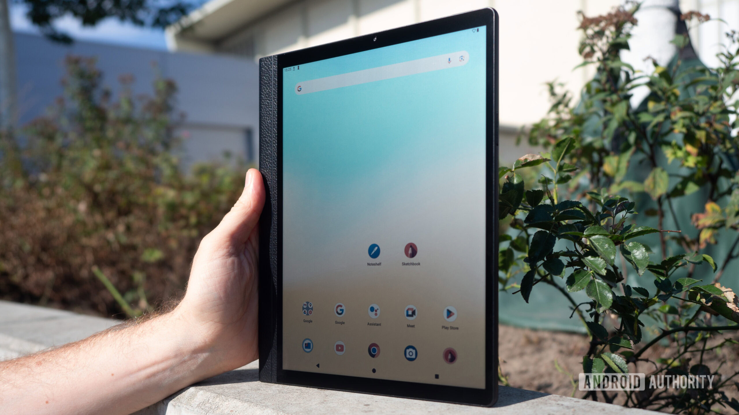 Check out this Android tablet’s display that looks and feels like E-Ink, but is an LCD panel