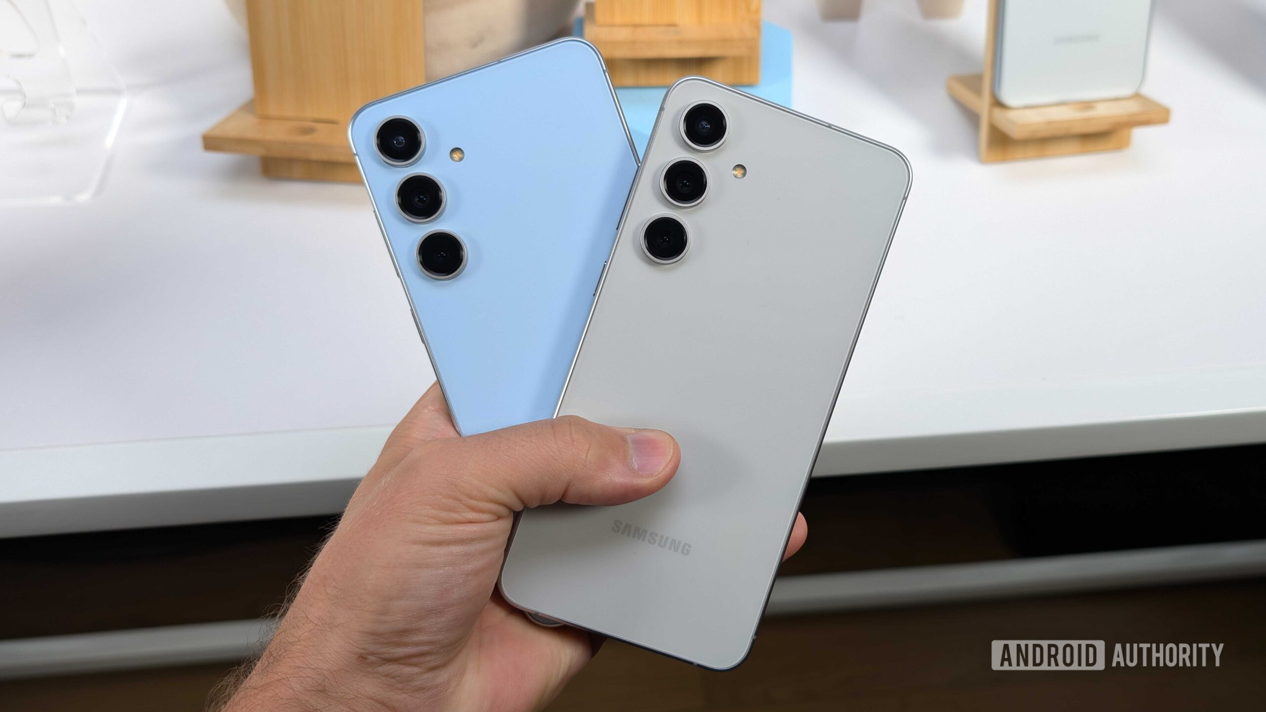 Pixel 9a vs Galaxy S24 Fe: Pilihannya jelas bagi saya