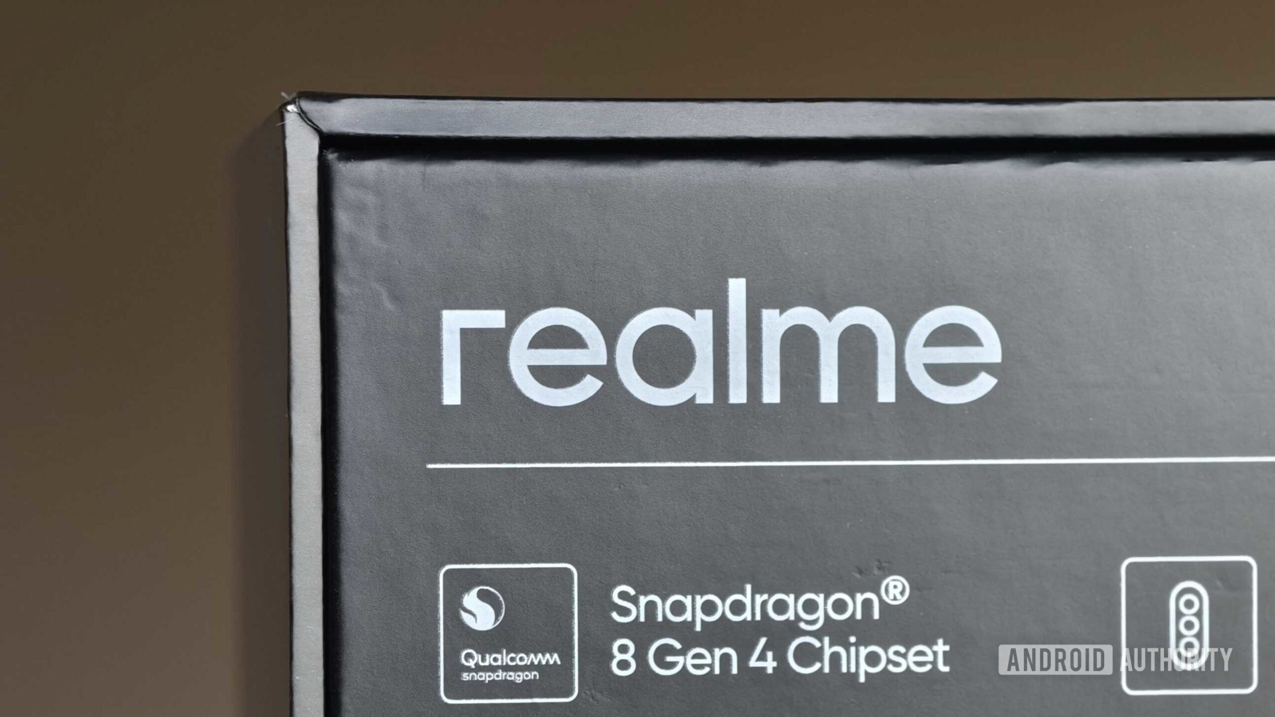 The Realme GT 7 Pro box, showing the Snapdragon 8 Gen 4 name.