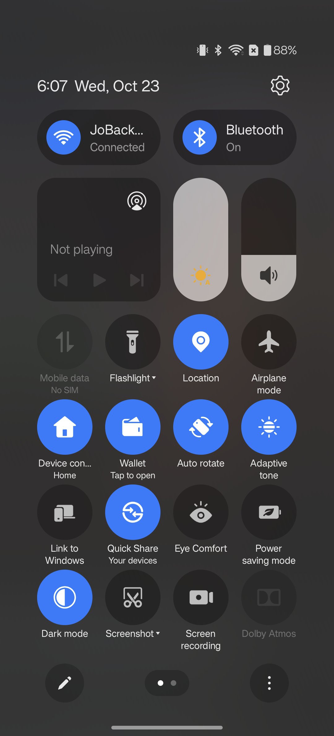 Oxygen OS 15 Quick settings panel layout screenshot