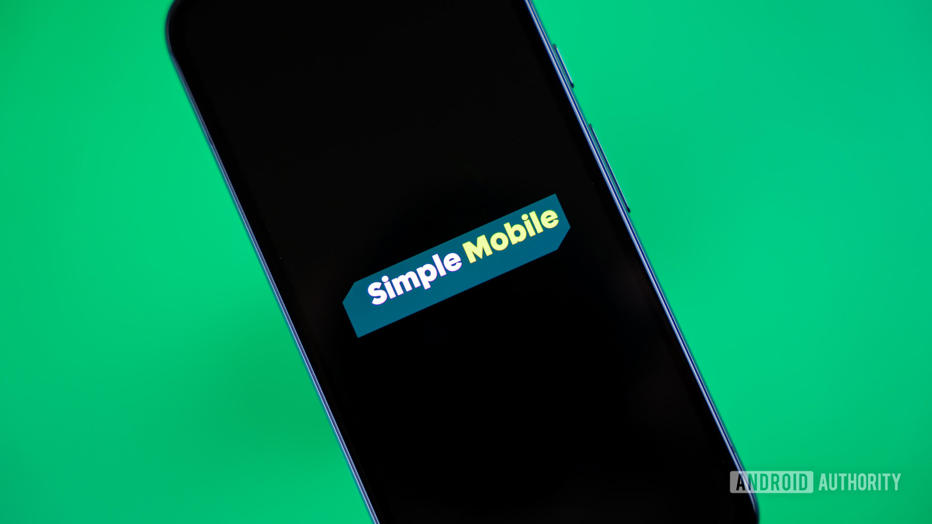 Simple Mobile logo on smartphone Stock Photo (3)