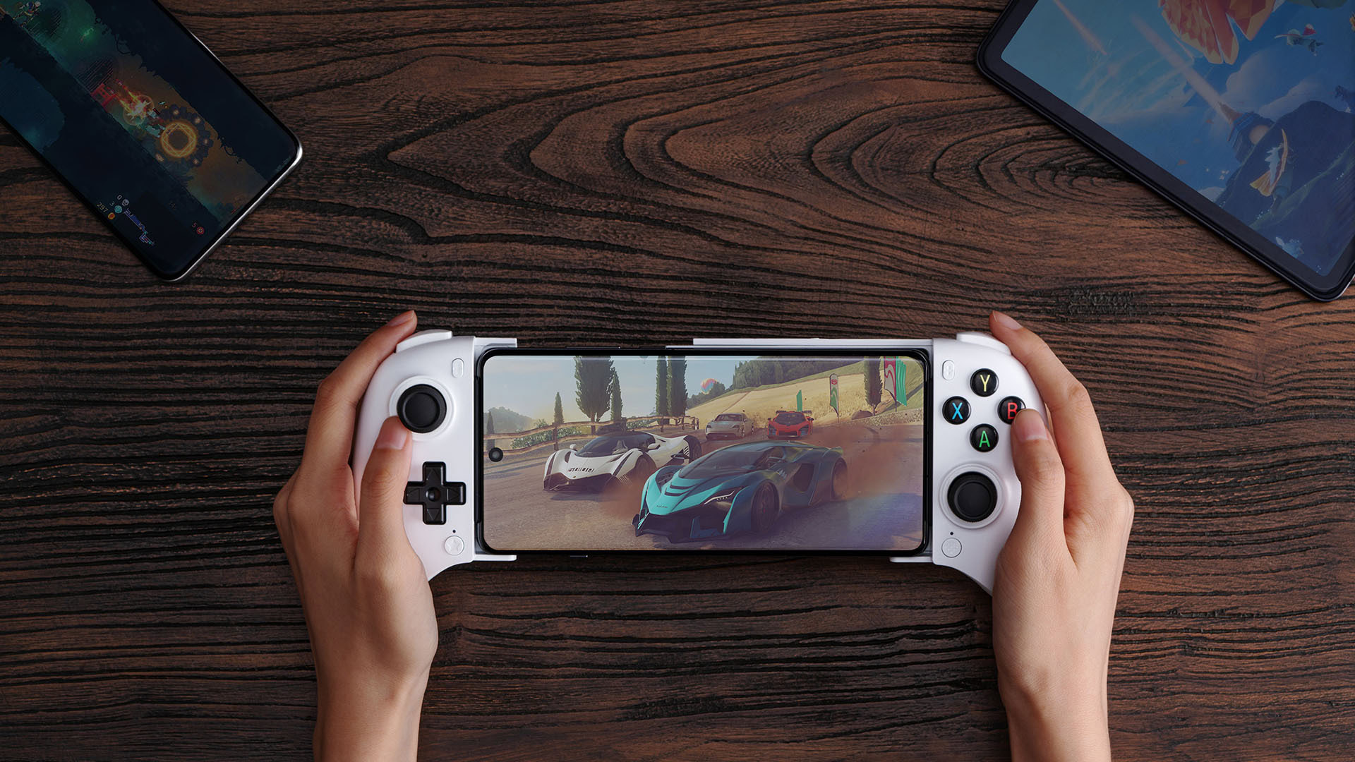 8BitDo challenges Backbone at its own game with new attachable mobile controller