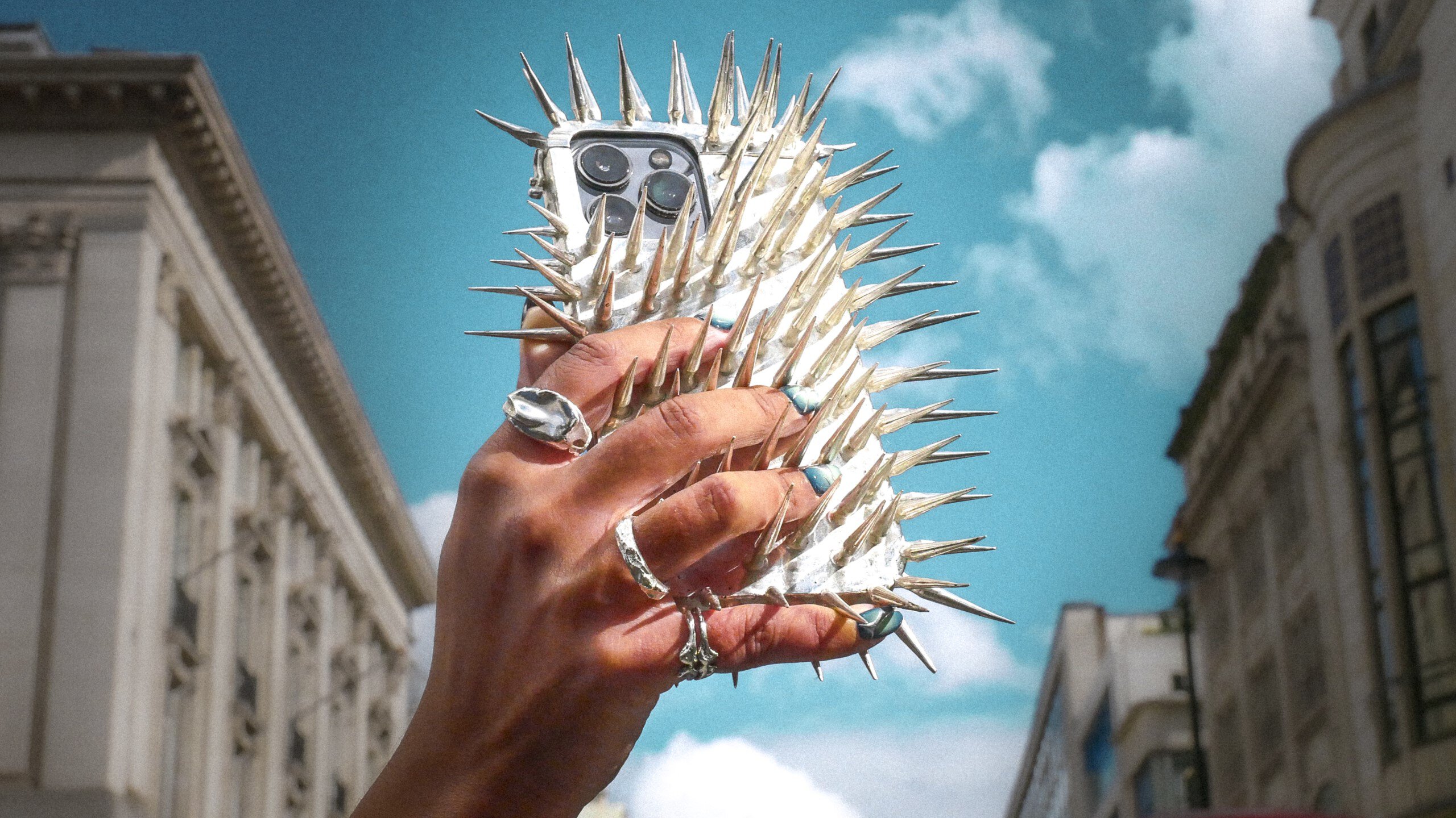 This phone case deters thieves by doing its best porcupine impression