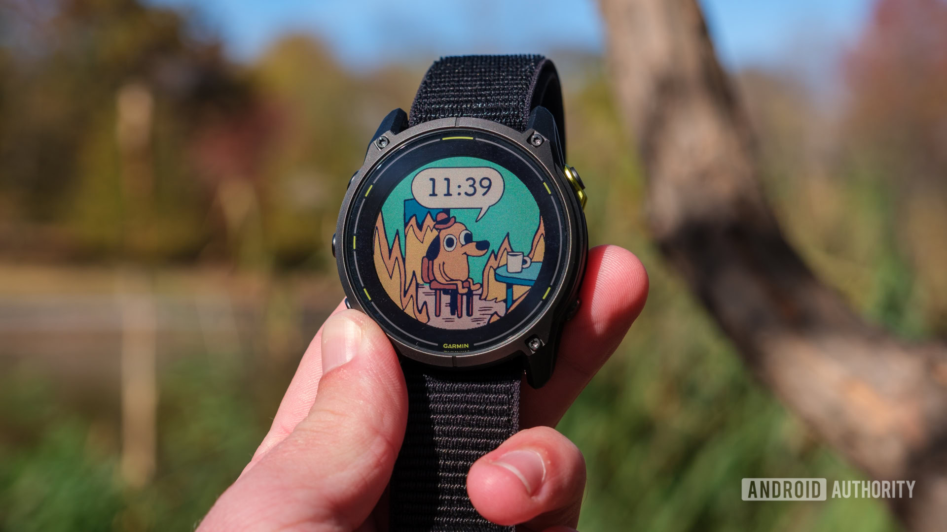 Garmin Enduro 3 in hand