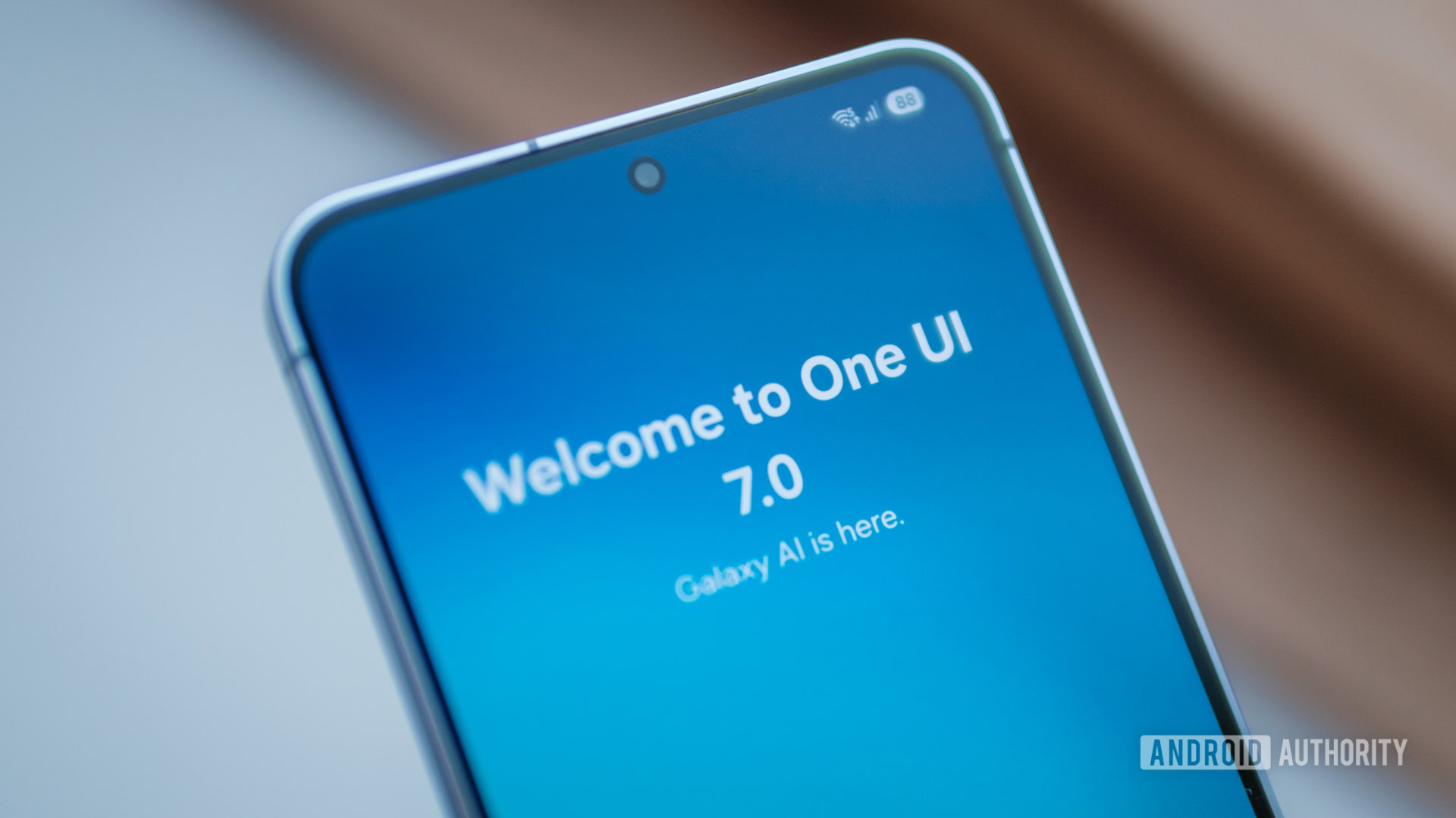 Una pantalla de bienvenida de UI 7