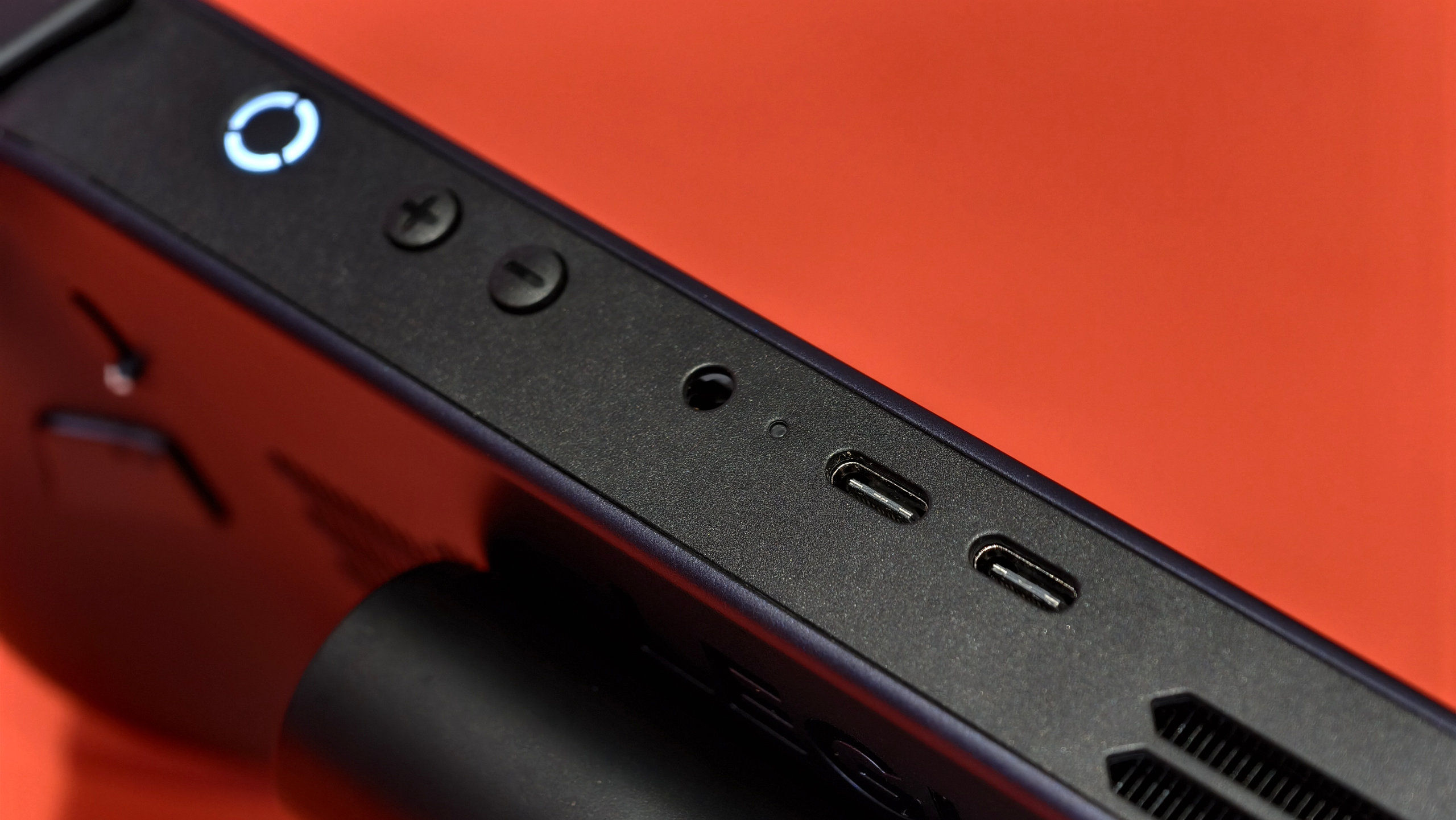 Lenovo Legion Go S usb ports resized