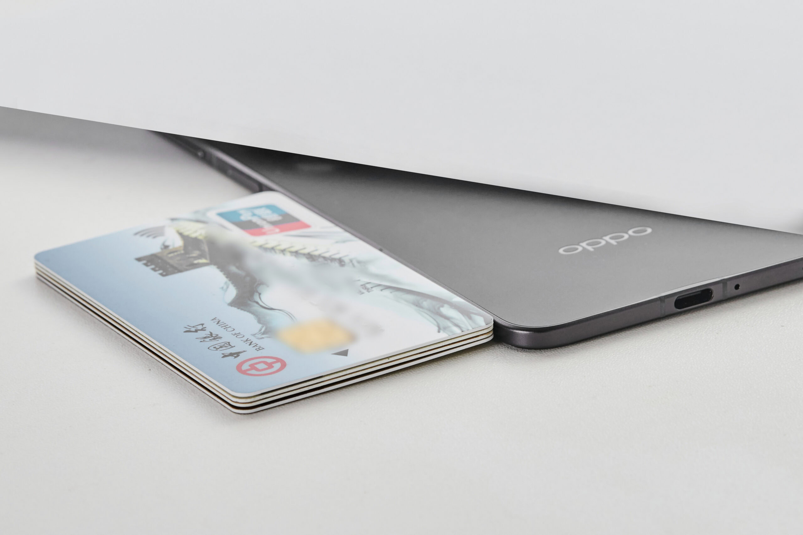 OPPO Find N5 aka OnePlus Open 2 Thinness Official images (1)