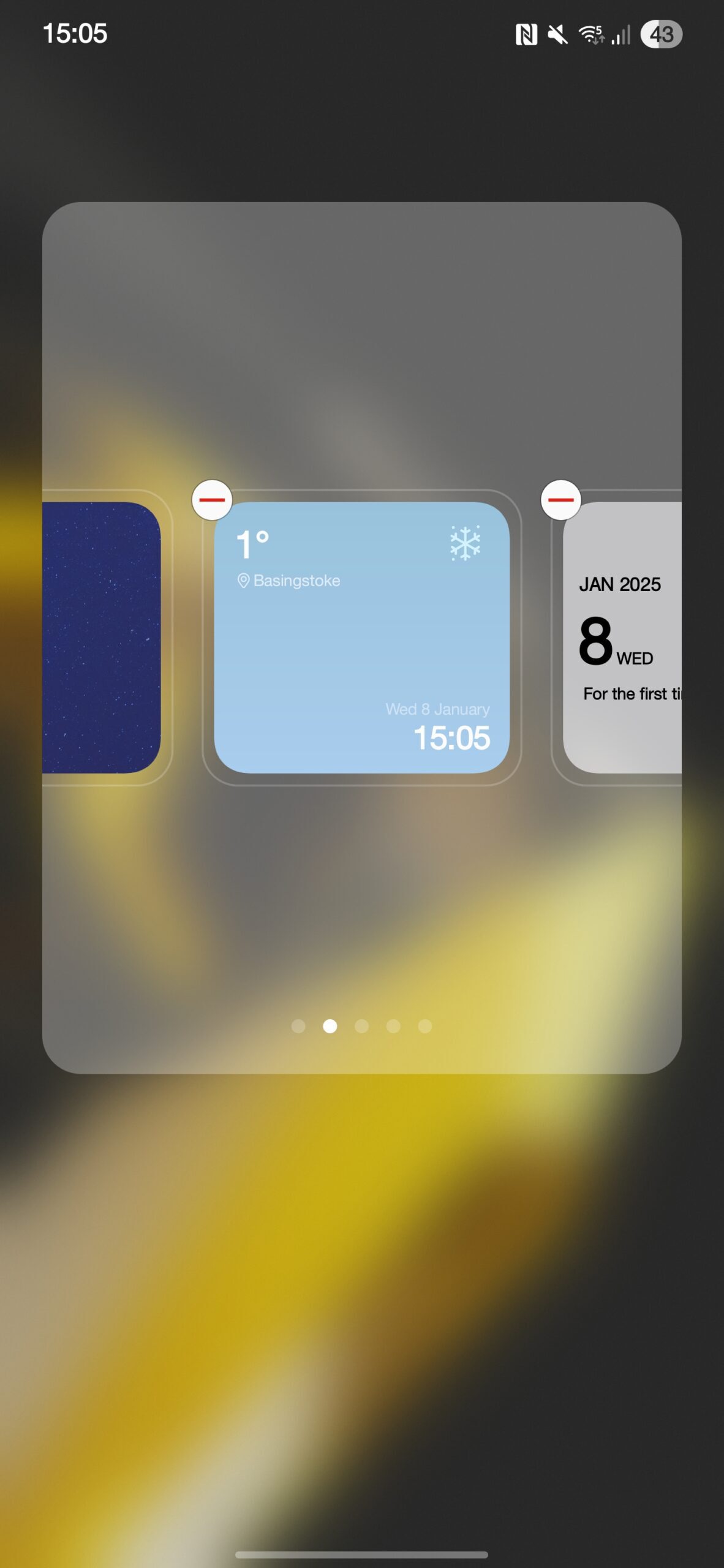 A screenshot of home screen setups in One UI 7