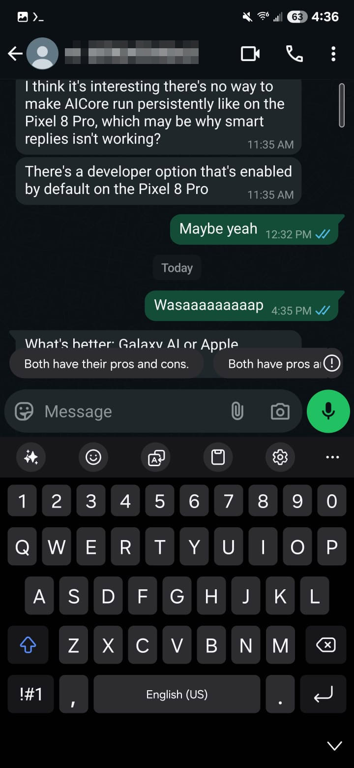 Demo of suggested replies in WhatsApp on Galaxy S25