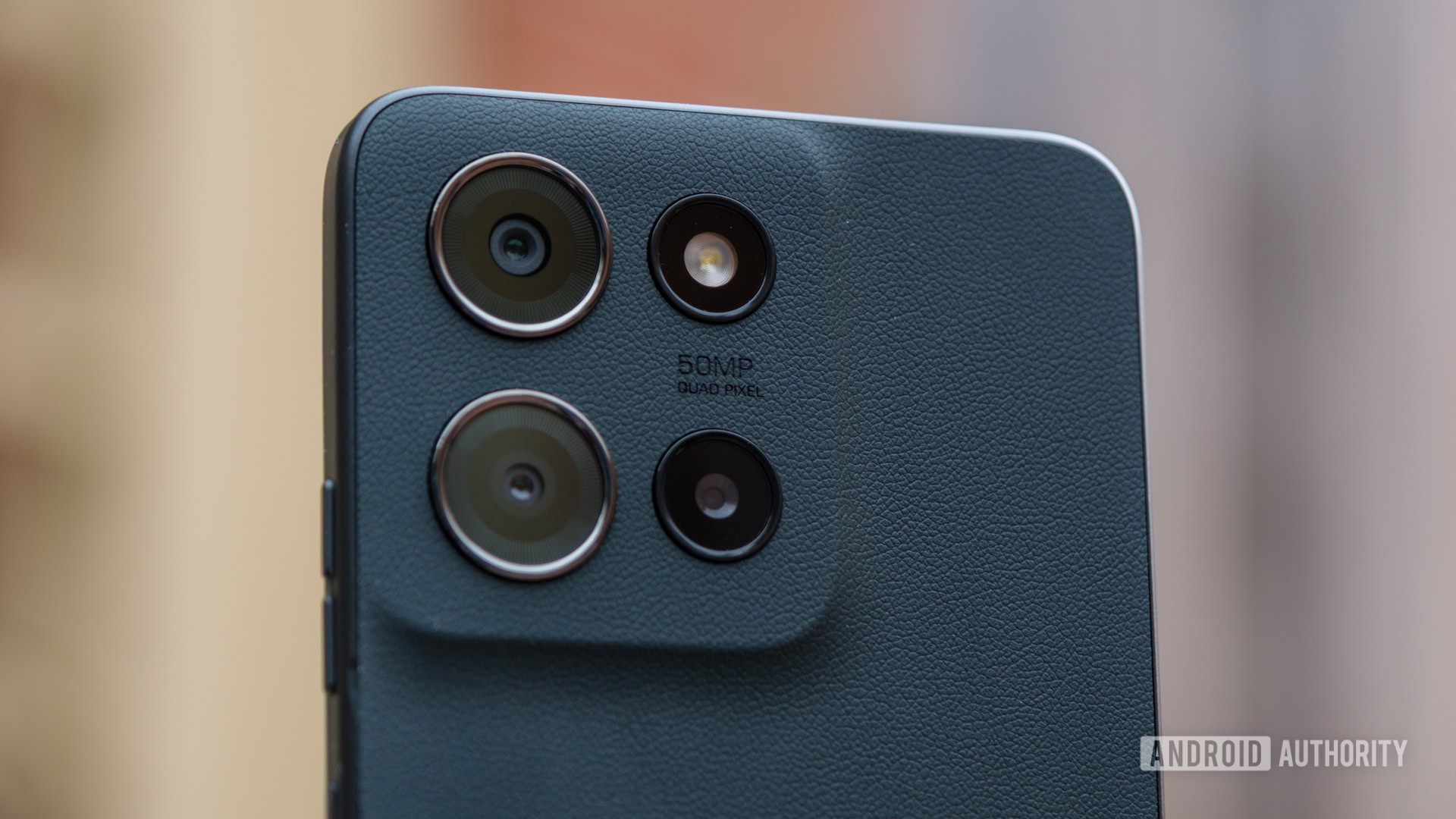 Motorola Moto G 5G 2025 cameras close