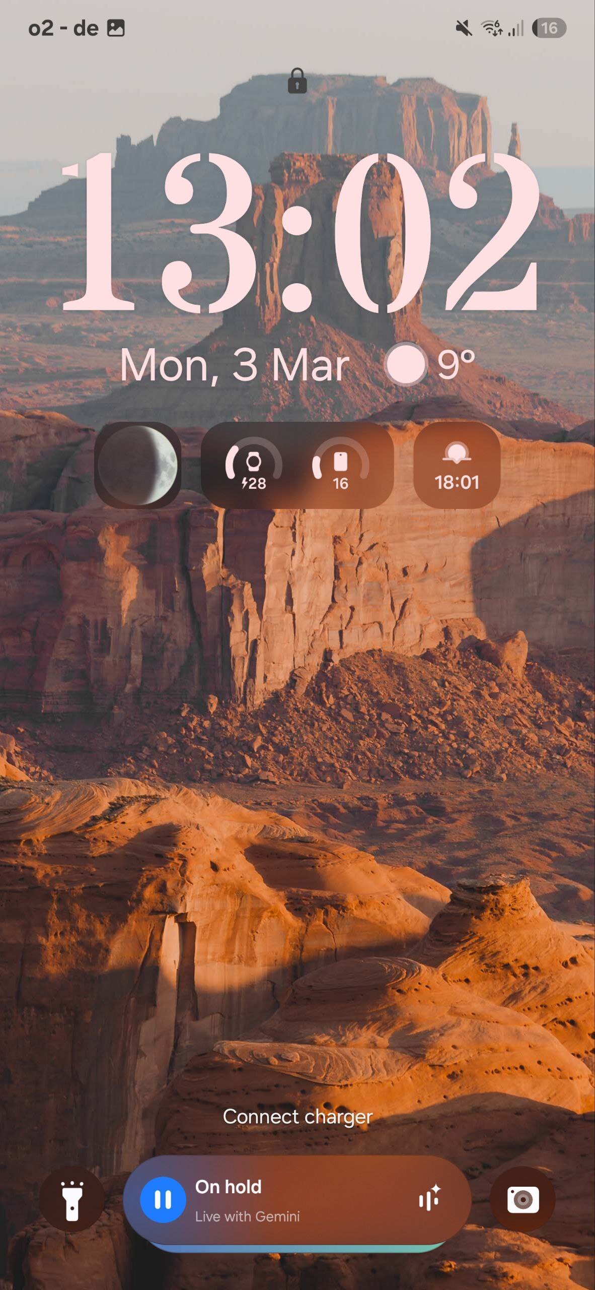 Gemini Live integration in Now Bar on a Galaxy S25 Ultra